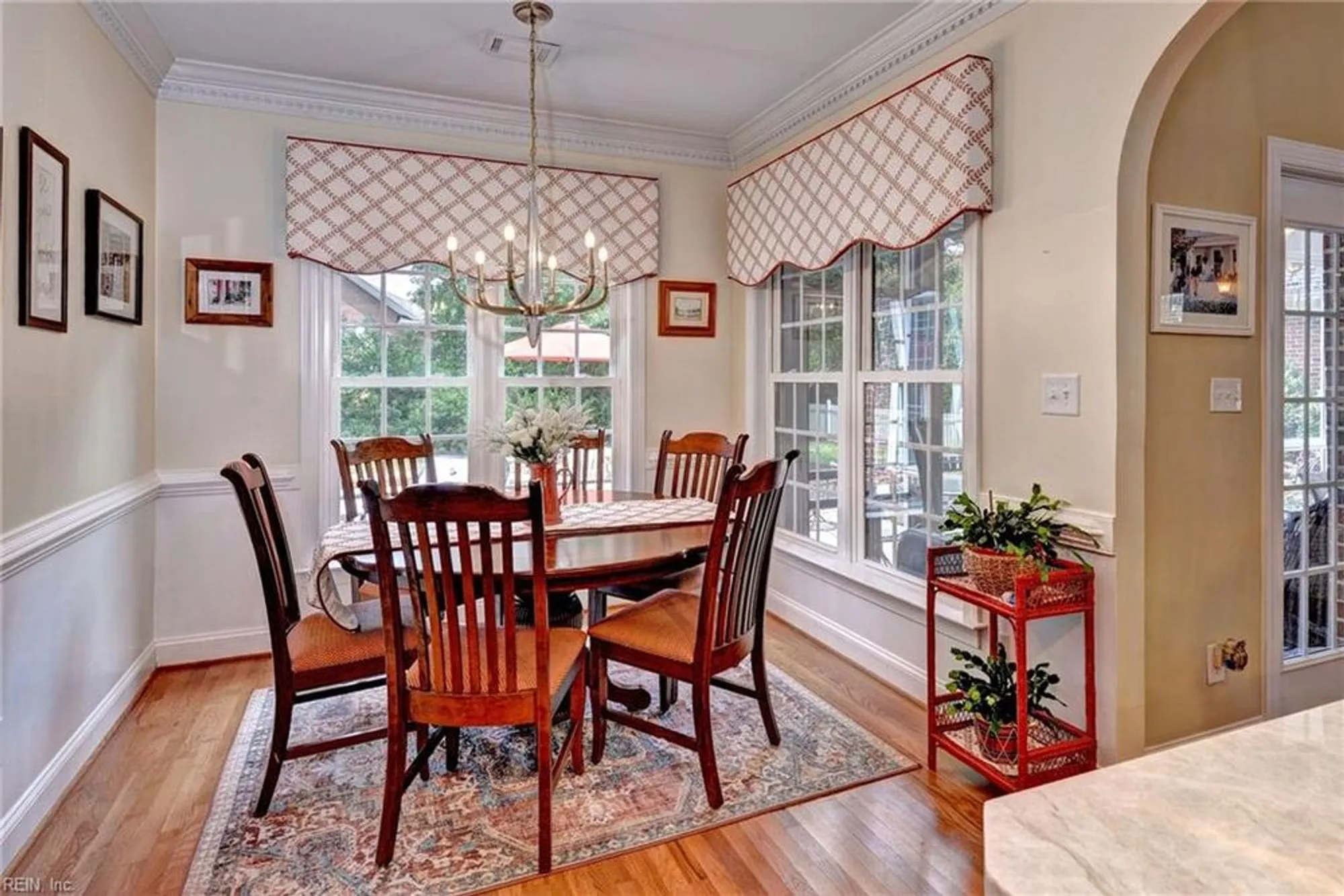 Property Slideshow image 17 of 37 | 104 nottinghamshire, Williamsburg, VA, 23188