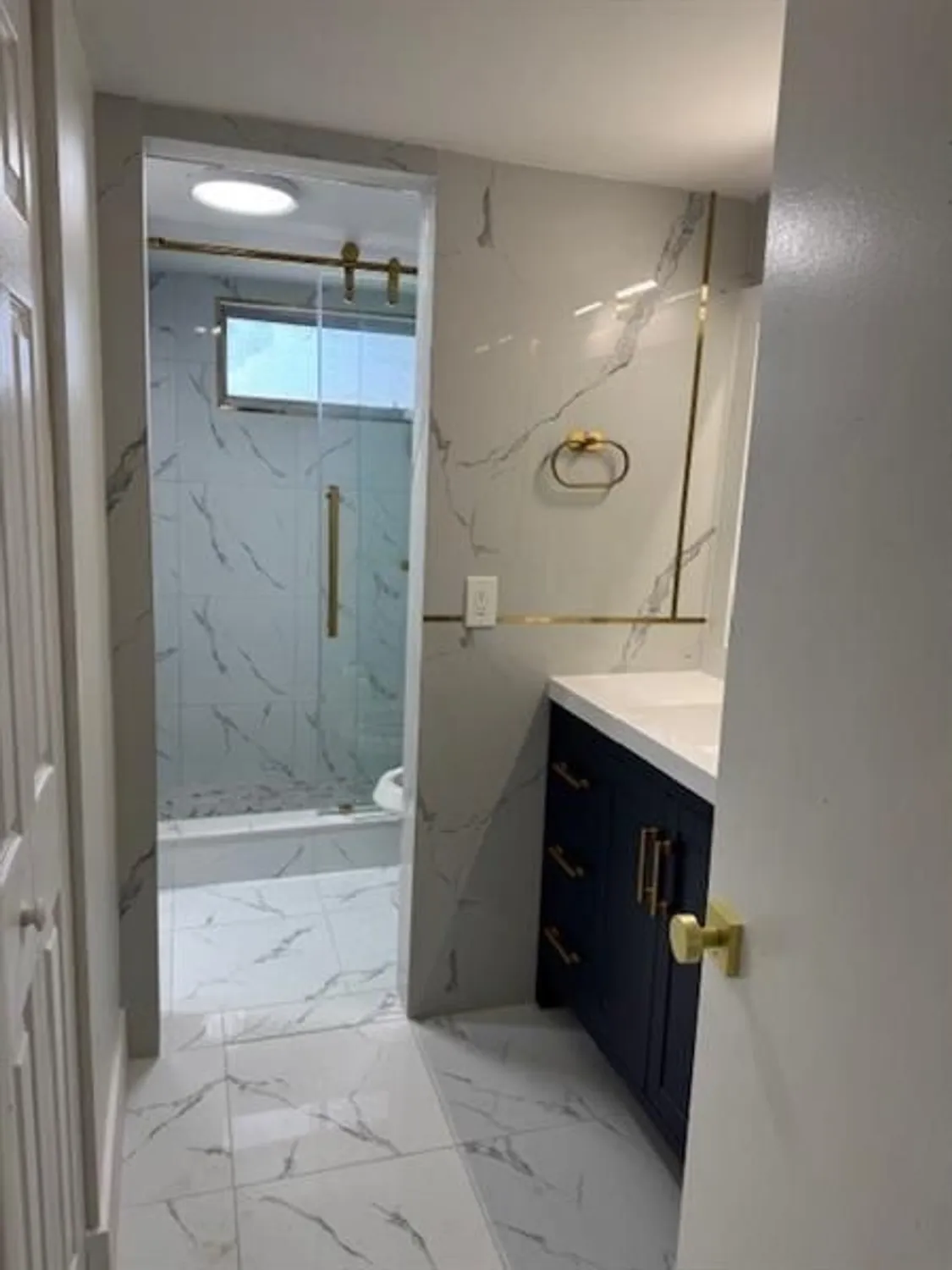 Property Slideshow image 14 of 27 | 6051 nw 61st ave 205, Tamarac, FL, 33319