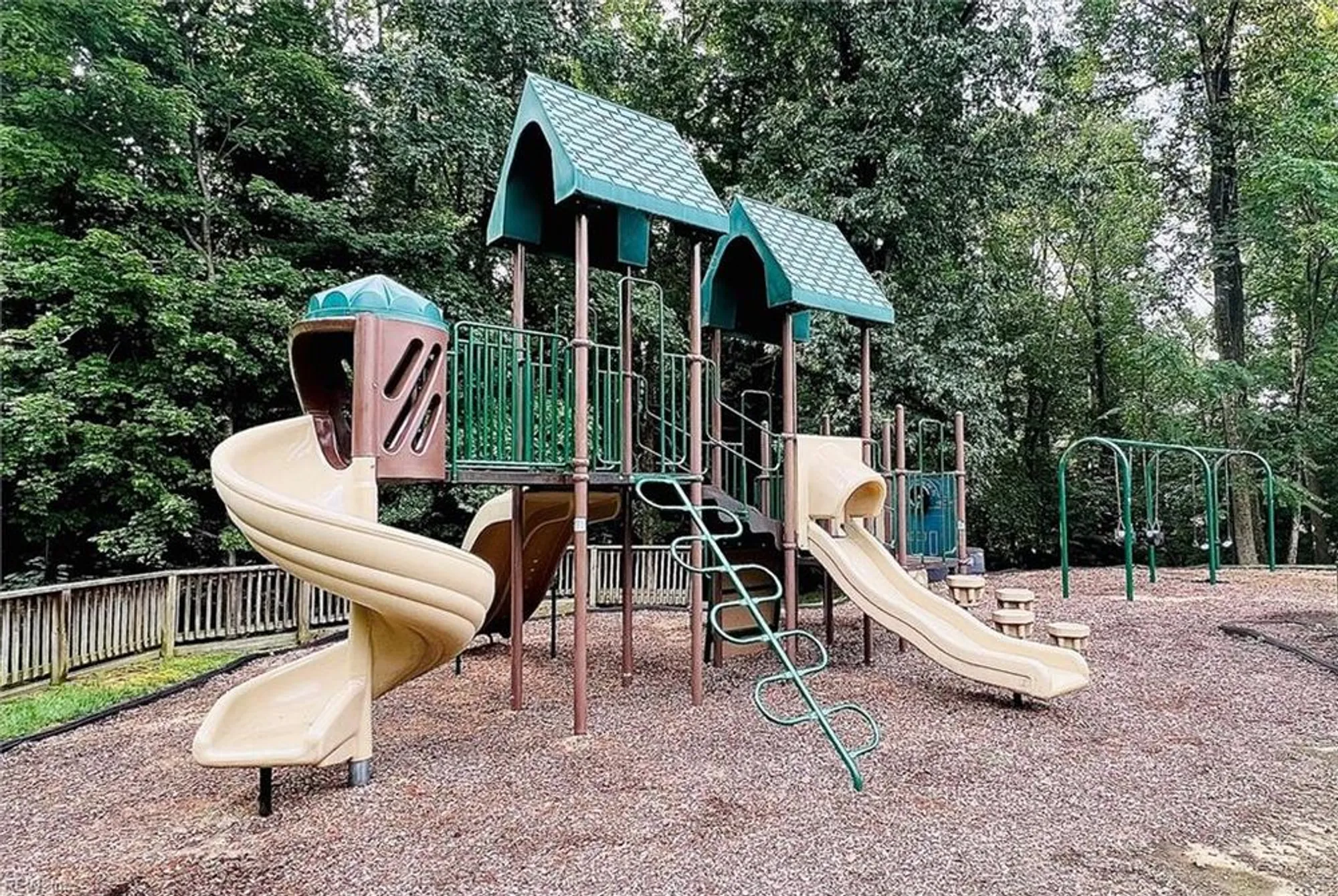 Property Slideshow image 34 of 36 | 5 hampton ky, Williamsburg, VA, 23185