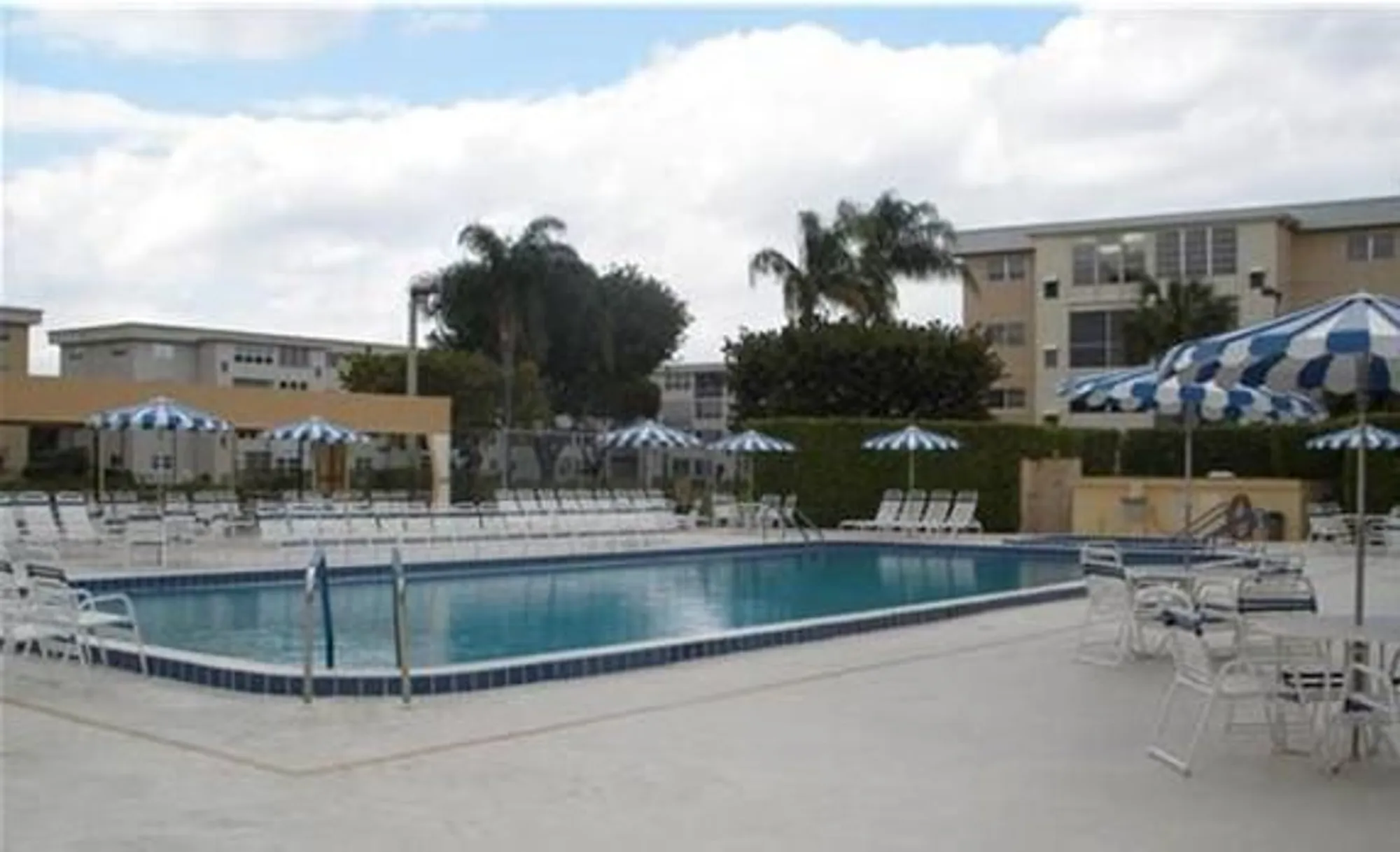 Property Slideshow image 32 of 34 | 2300 ne 1st ln apt 201, Boynton Beach, FL, 33435