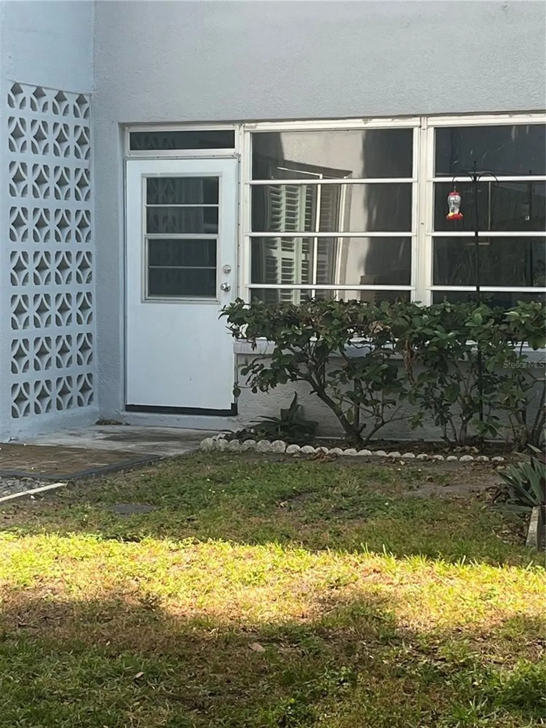 Property Slideshow image 8 of 8 | 5660 80th st n unit d101, St Petersburg, FL, 33709