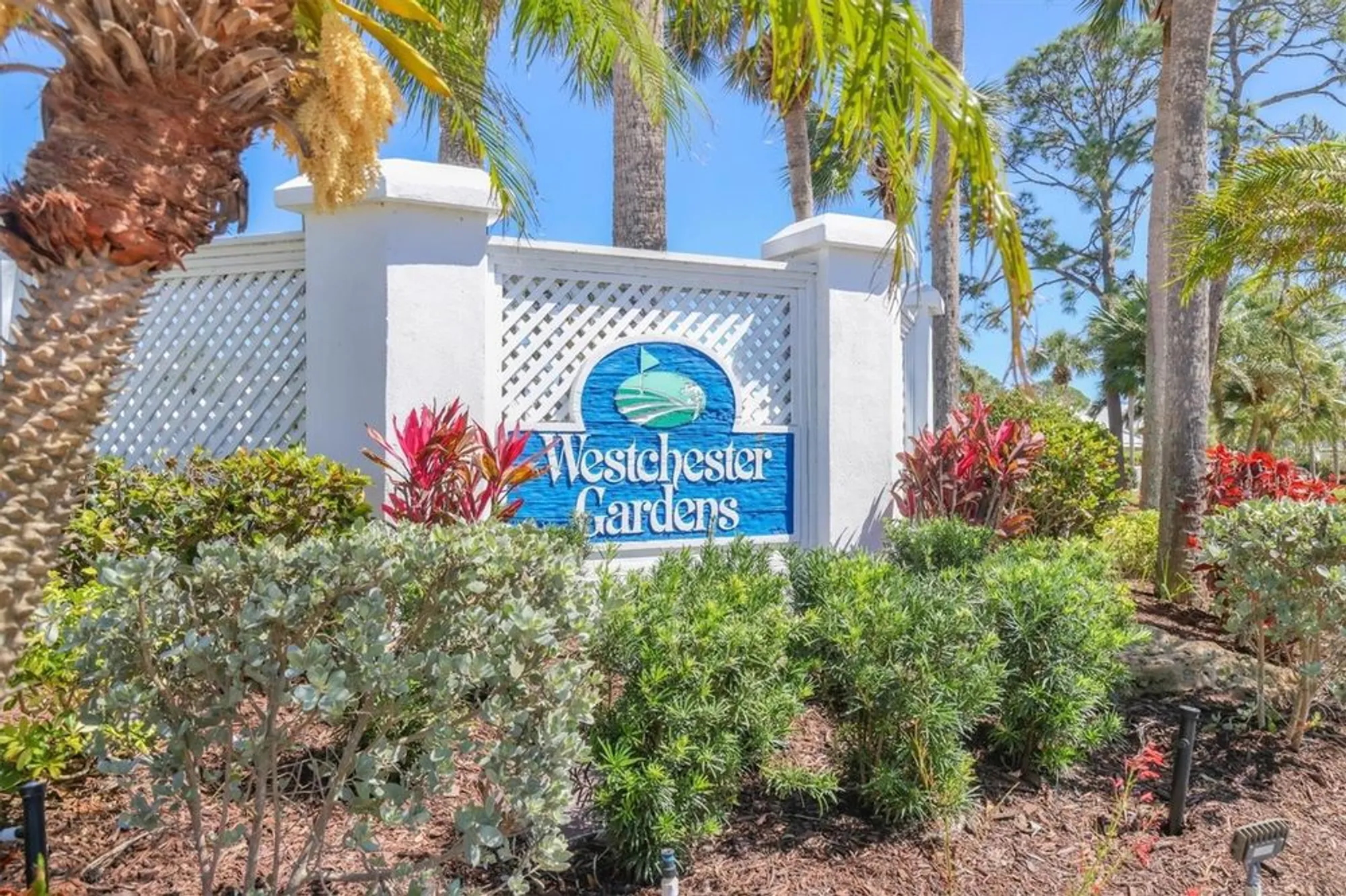 Property Slideshow image 36 of 49 | 404 cerromar cir 308, Venice, FL, 34293