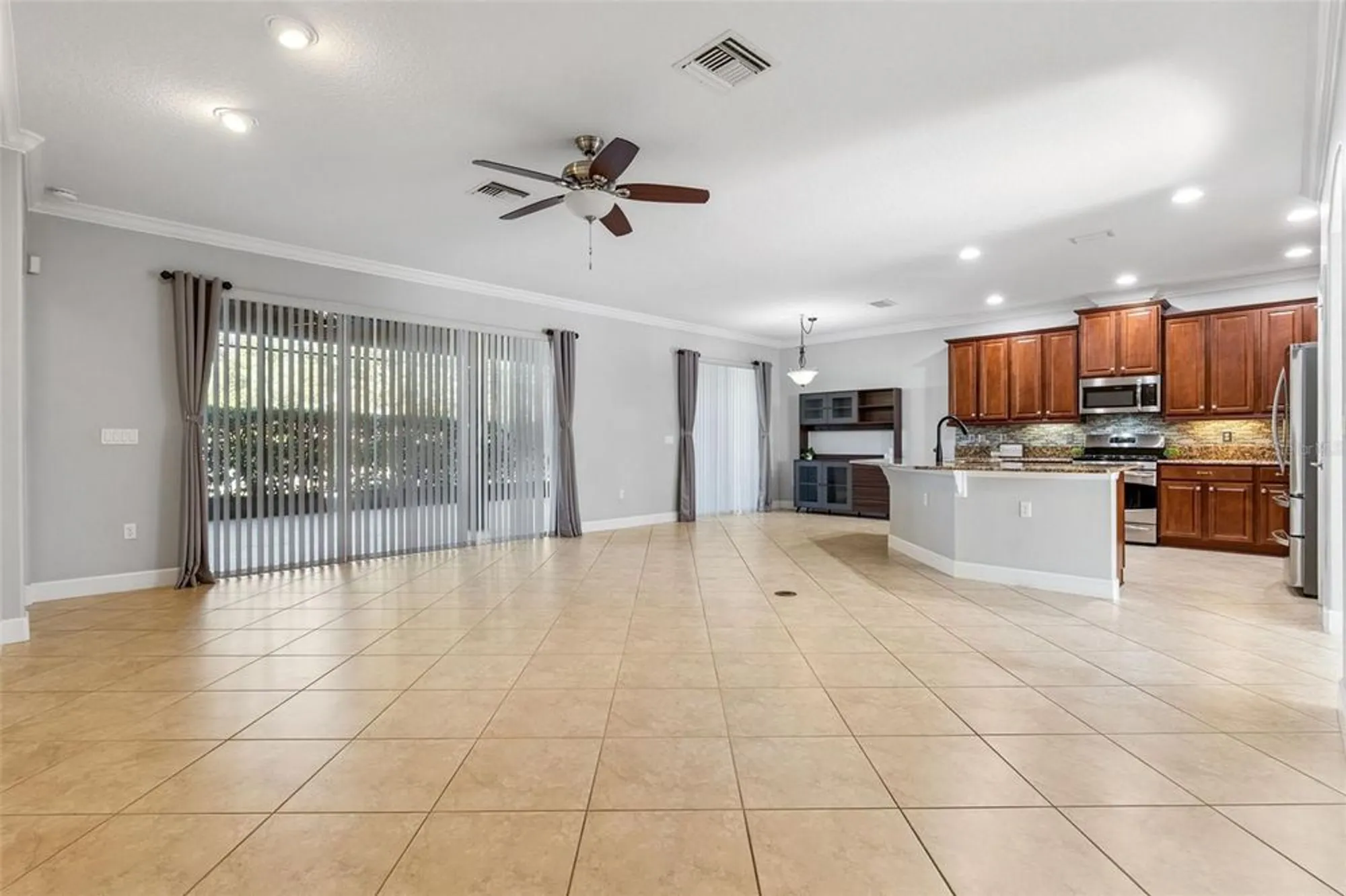 Property Slideshow image 14 of 56 | 1631 victoria gardens dr, Deland, FL, 32724