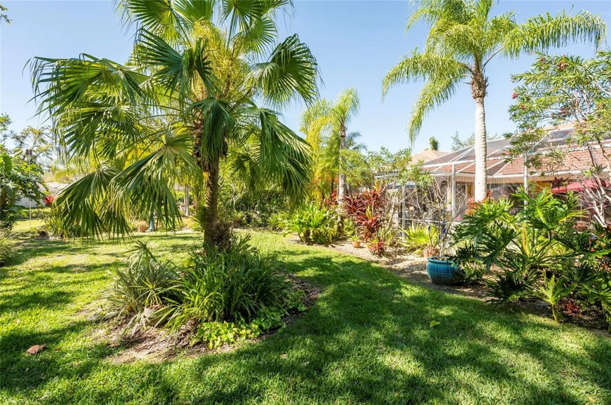 Property Slideshow image 47 of 50 | 4740 carrington cir, Sarasota, FL, 34243