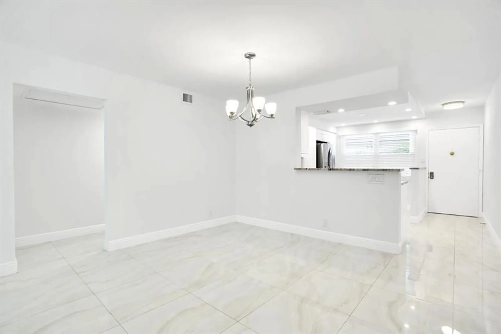 Property Slideshow image 9 of 32 | 2202 lucaya bnd h2, Coconut Creek, FL, 33066