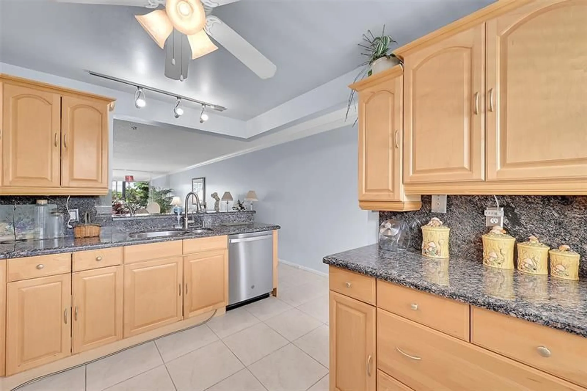 Property Slideshow image 10 of 45 | 2505 antigua ter c3, Coconut Creek, FL, 33066