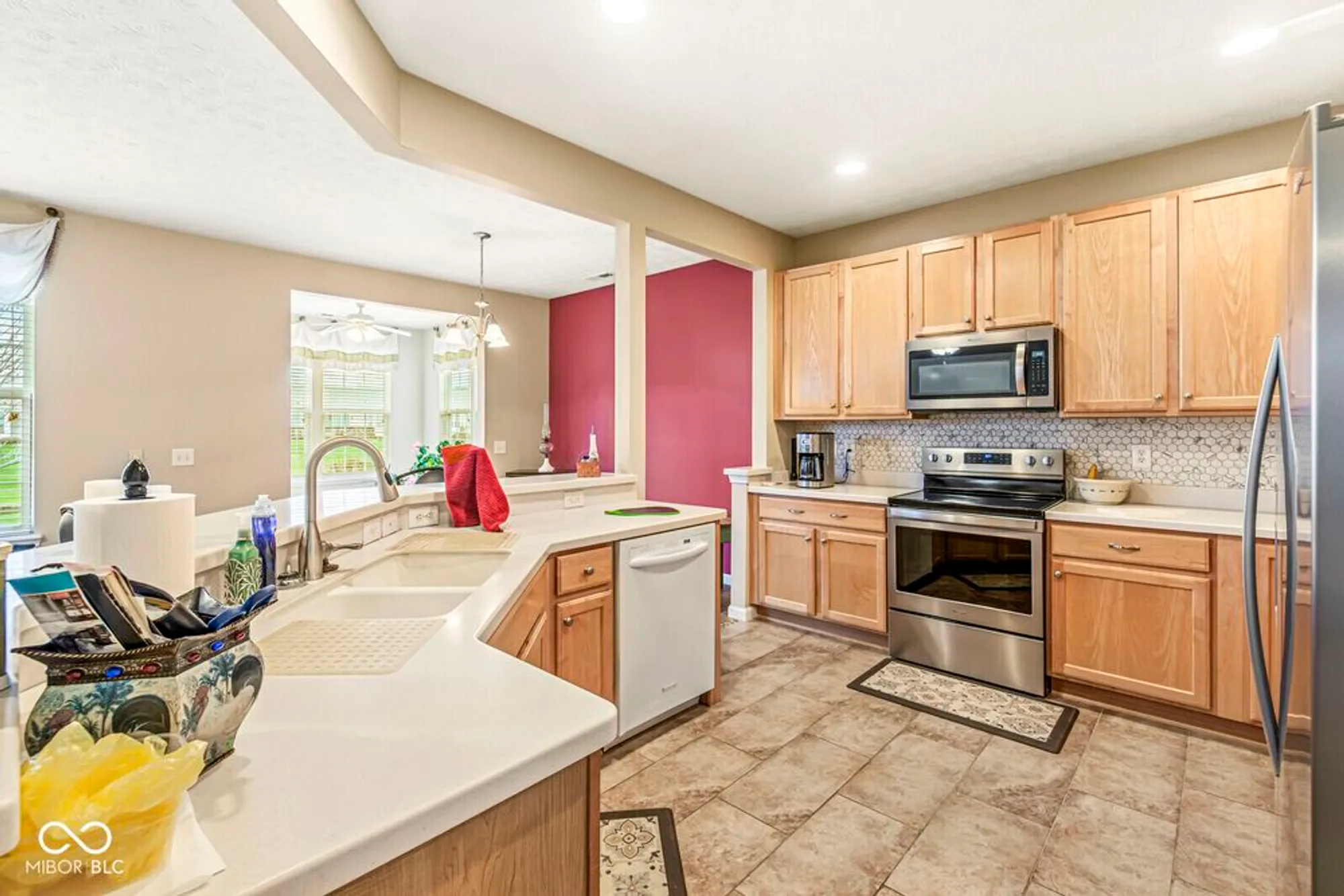 Property Slideshow image 16 of 29 | 15282 trebbiano dr, Fishers, IN, 46037