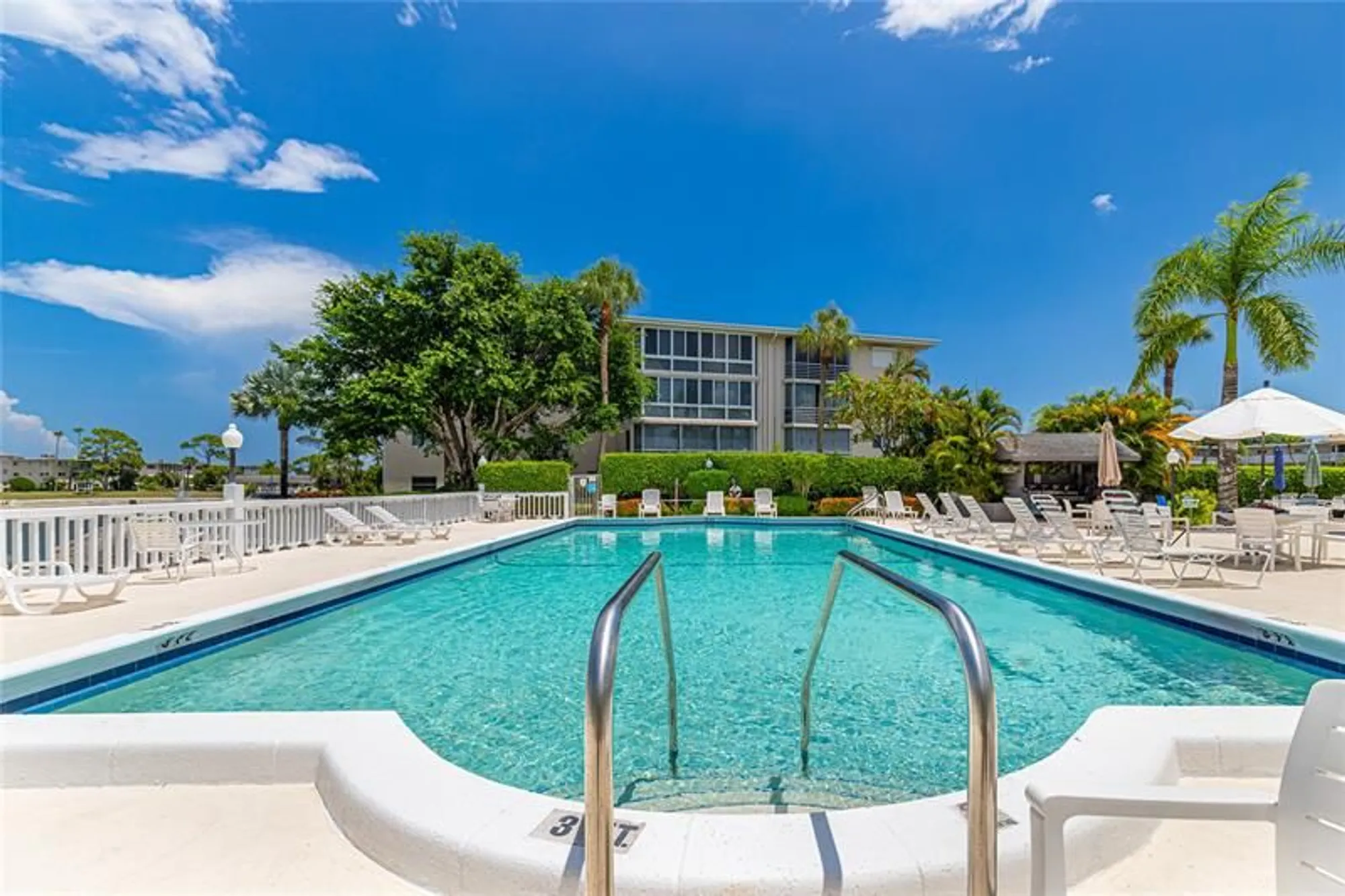 Property Slideshow image 22 of 35 | 2721 garden dr 310, Lake Worth, FL, 33461