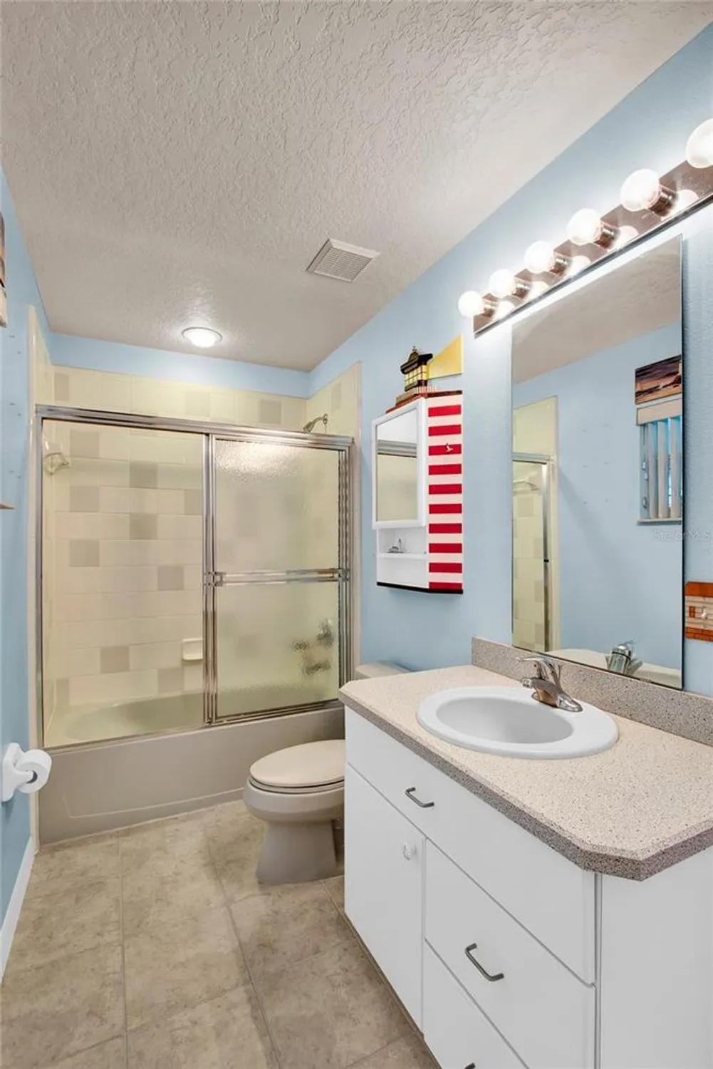 Property Slideshow image 28 of 59 | 5351 aurora dr, Leesburg, FL, 34748