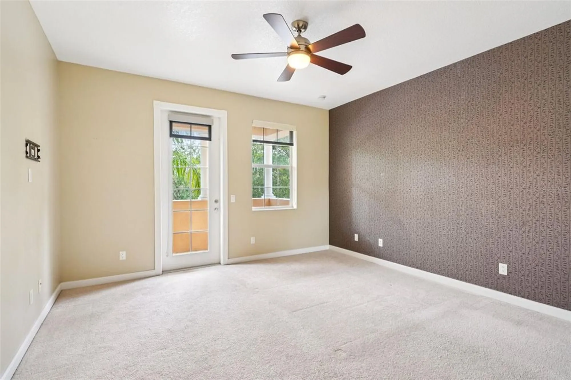 Property Slideshow image 21 of 59 | 8430 leatherleaf ln, Orlando, FL, 32827