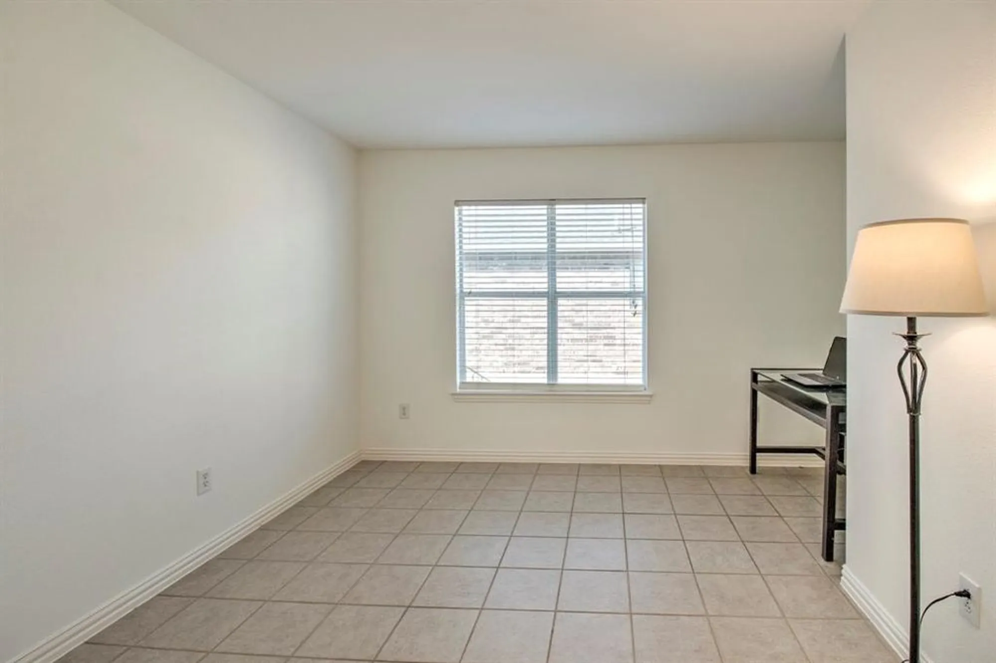 Property Slideshow image 18 of 35 | 9605 orangewood trl, Denton, TX, 76207