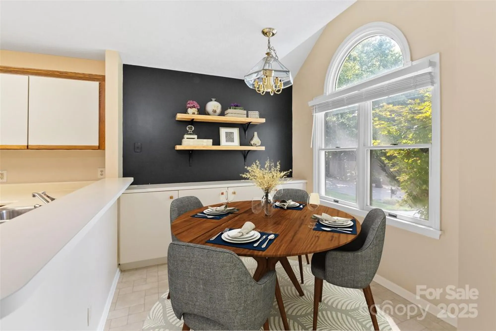 Property Slideshow image 20 of 32 | 131 jenny lind dr, Hendersonville, NC, 28791