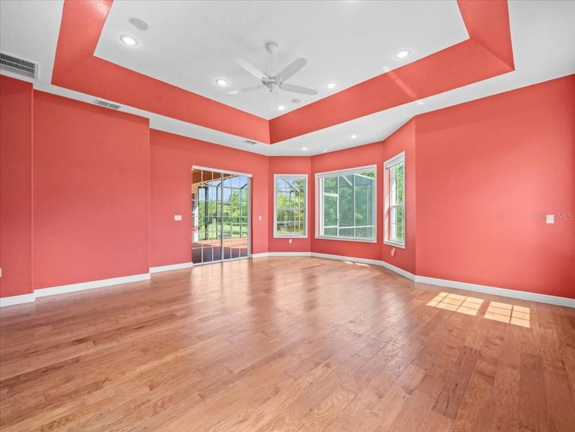 Property Slideshow image 33 of 58 | 8698 mississippi run, Weeki Wachee, FL, 34613