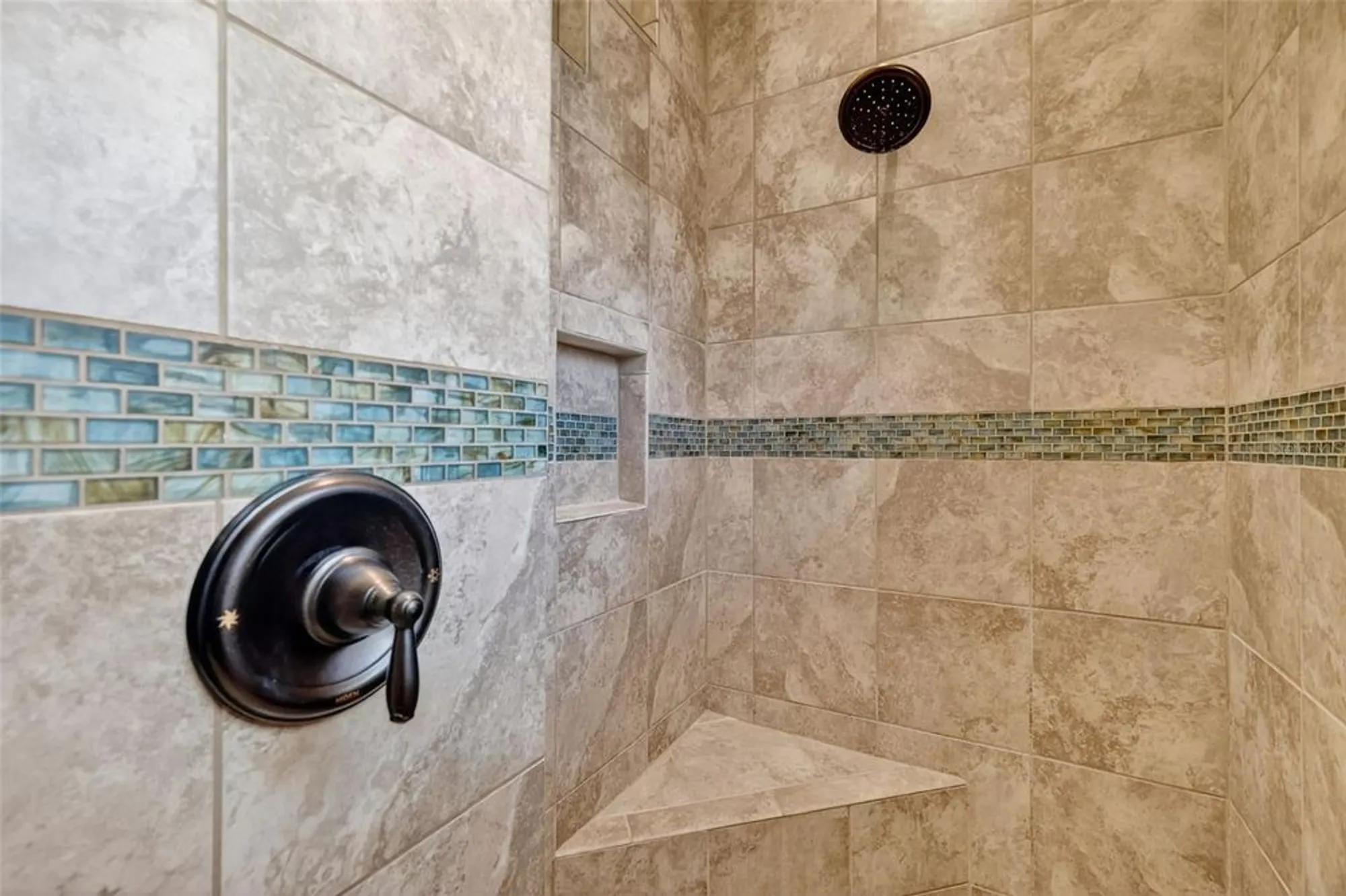 Property Slideshow image 25 of 77 | 8852 bridgeport bay cir, Mount Dora, FL, 32757