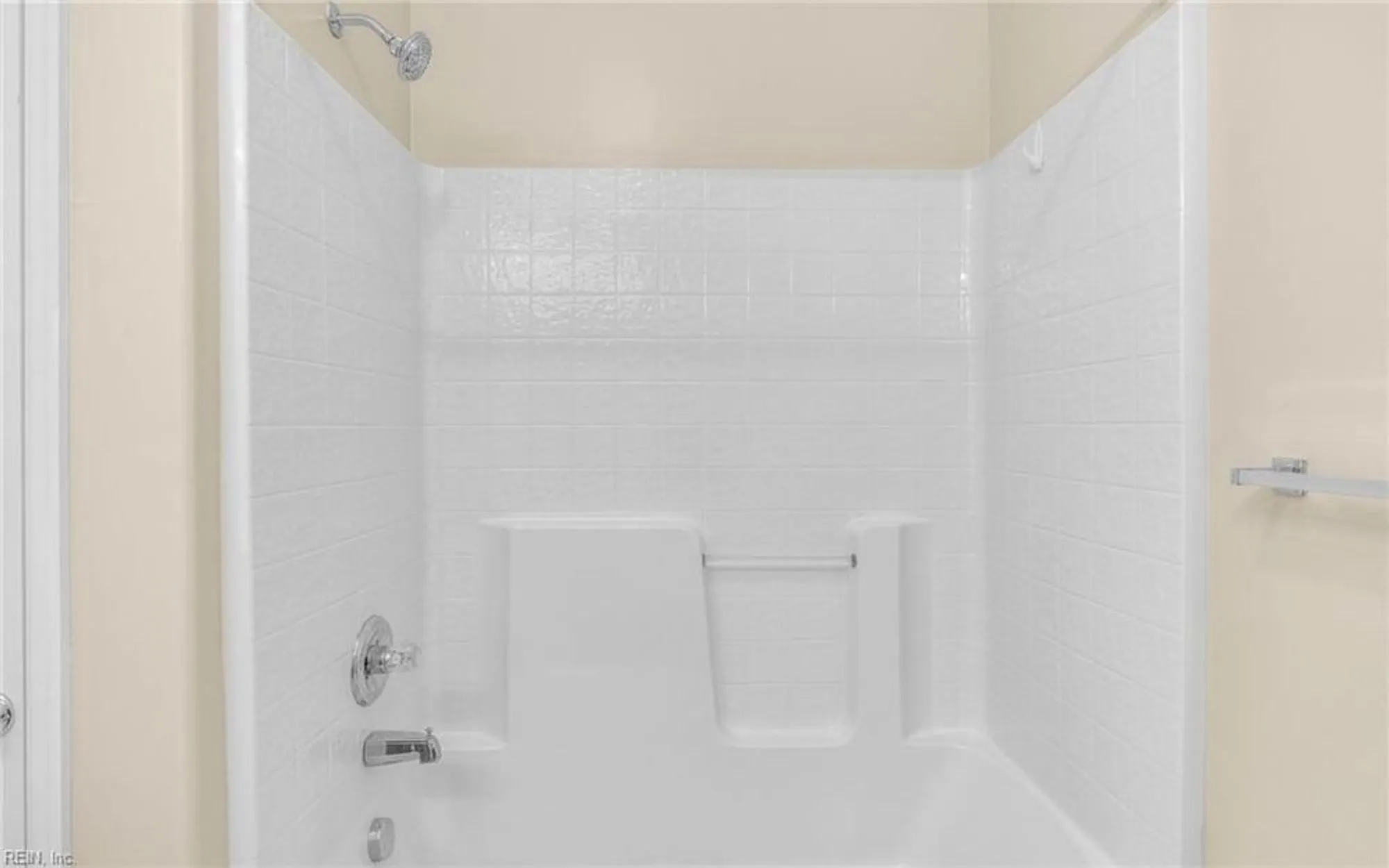 Property Slideshow image 28 of 48 | 2825 loveliness ct, Virginia Beach, VA, 23456