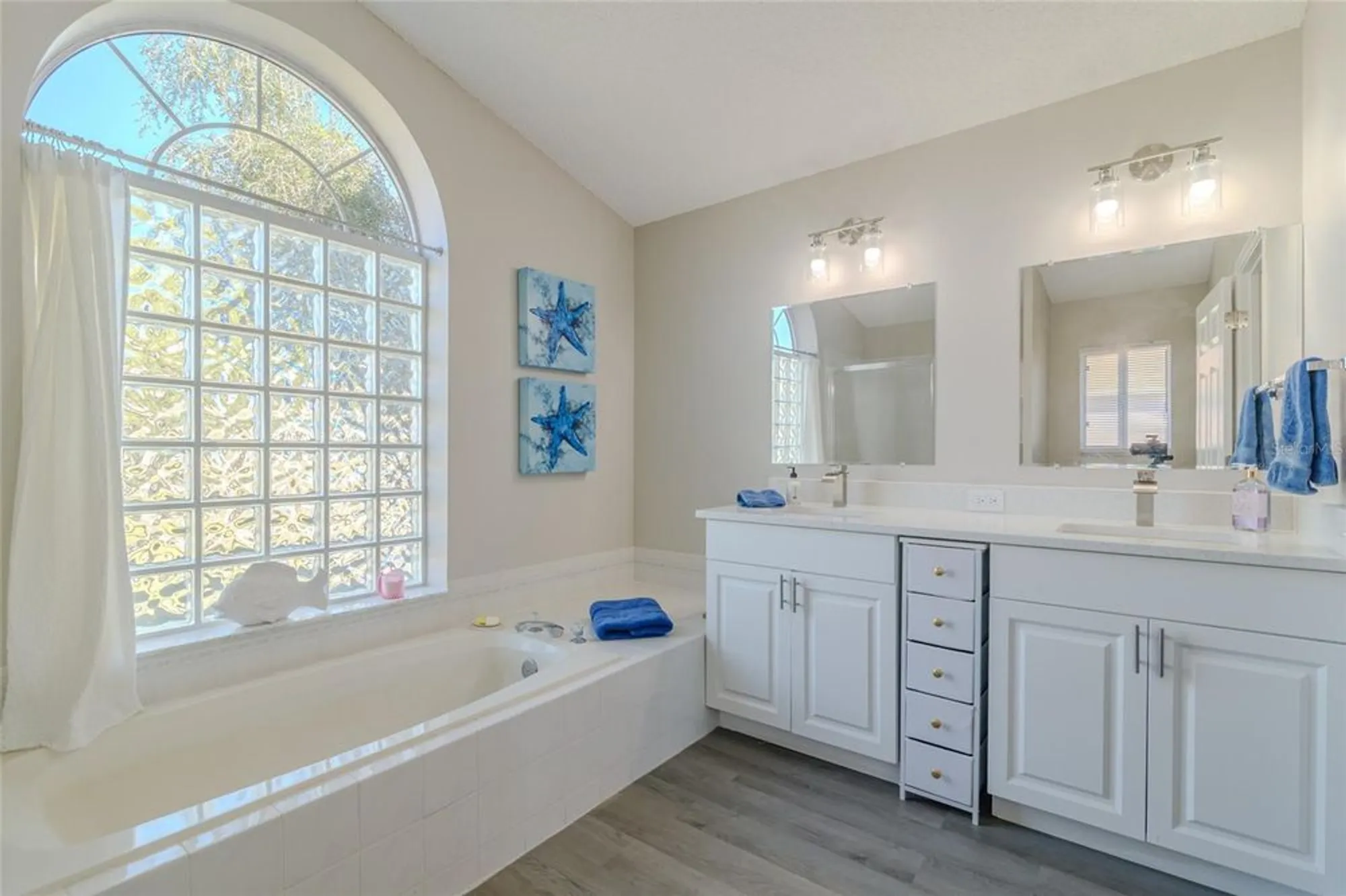 Property Slideshow image 16 of 44 | 5334 nw 19th pl, Ocala, FL, 34482