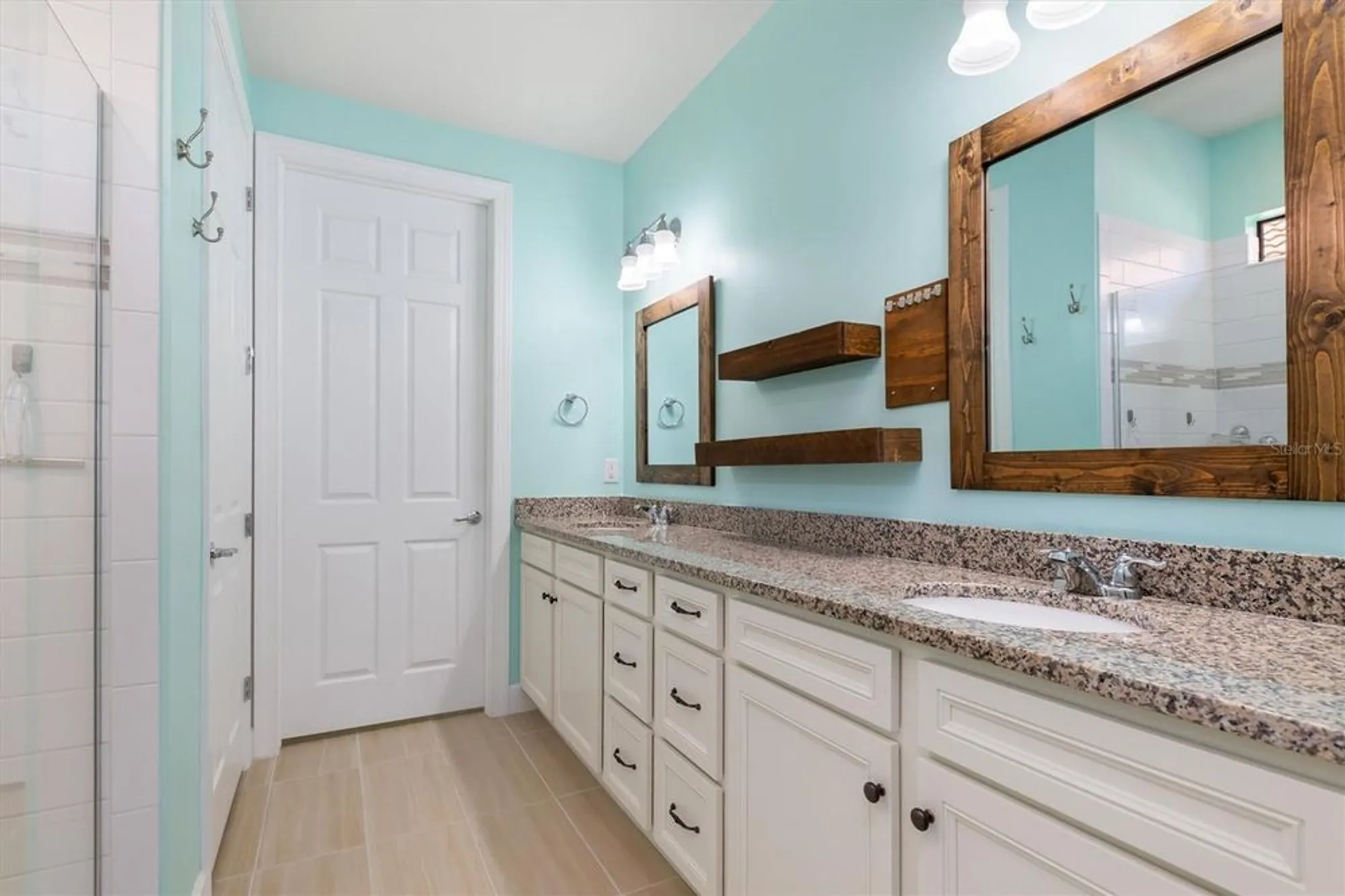 Property Slideshow image 28 of 70 | 2633 daisy dr, North Port, FL, 34289