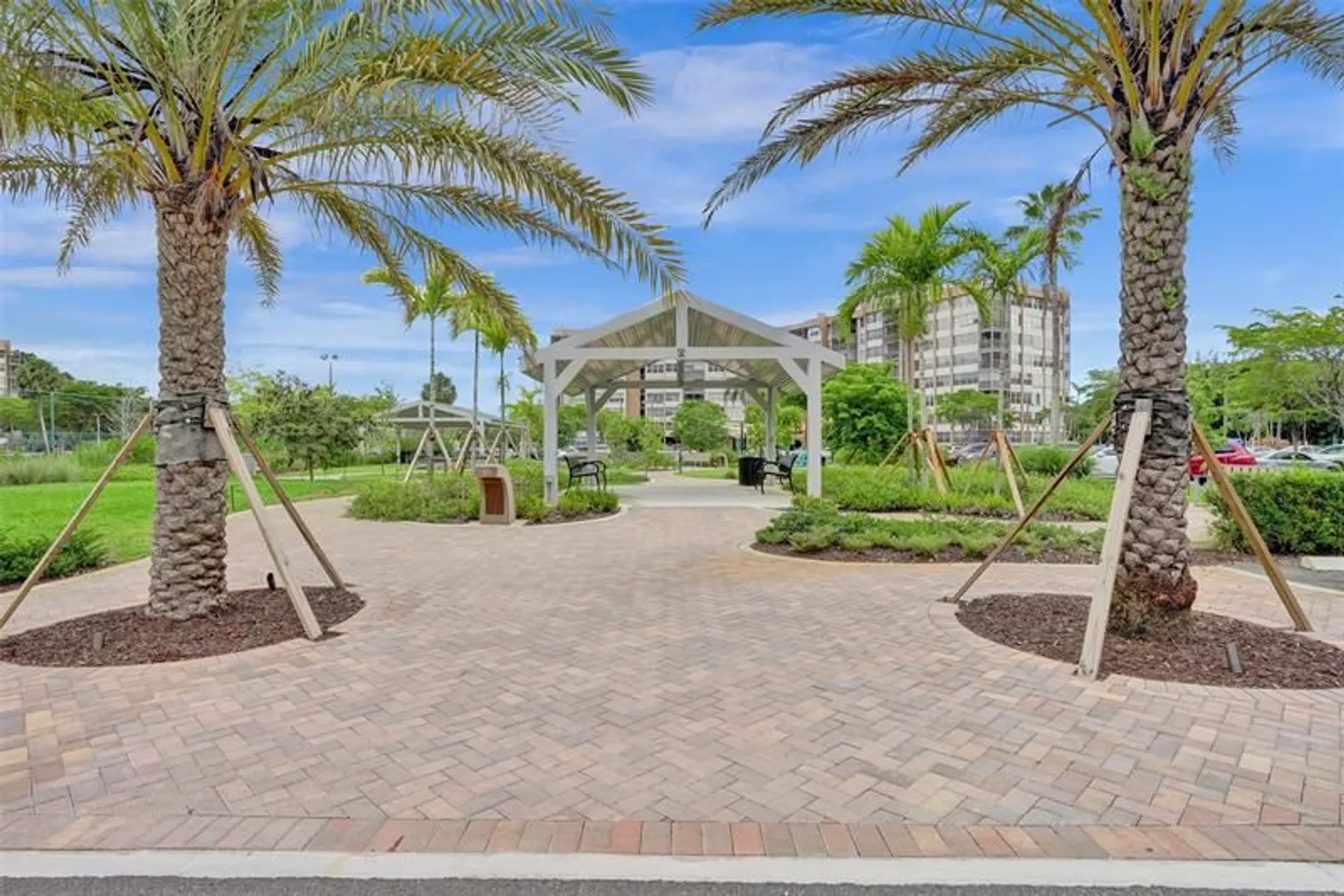 Property Slideshow image 64 of 71 | 1100 saint charles pl 612, Pembroke Pines, FL, 33026