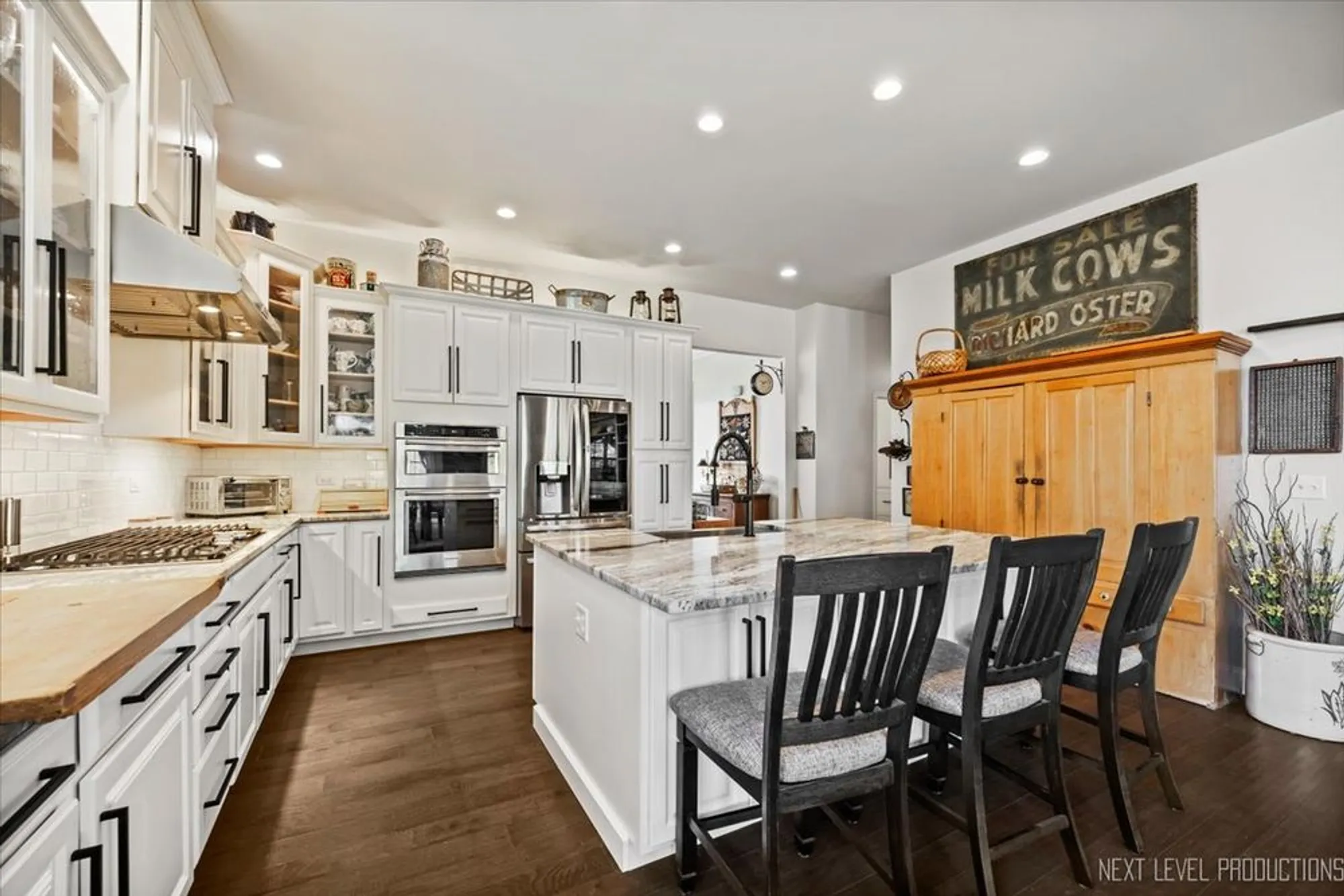 Property Slideshow image 13 of 31 | 3870 crooked creek dr, Elgin, IL, 60124