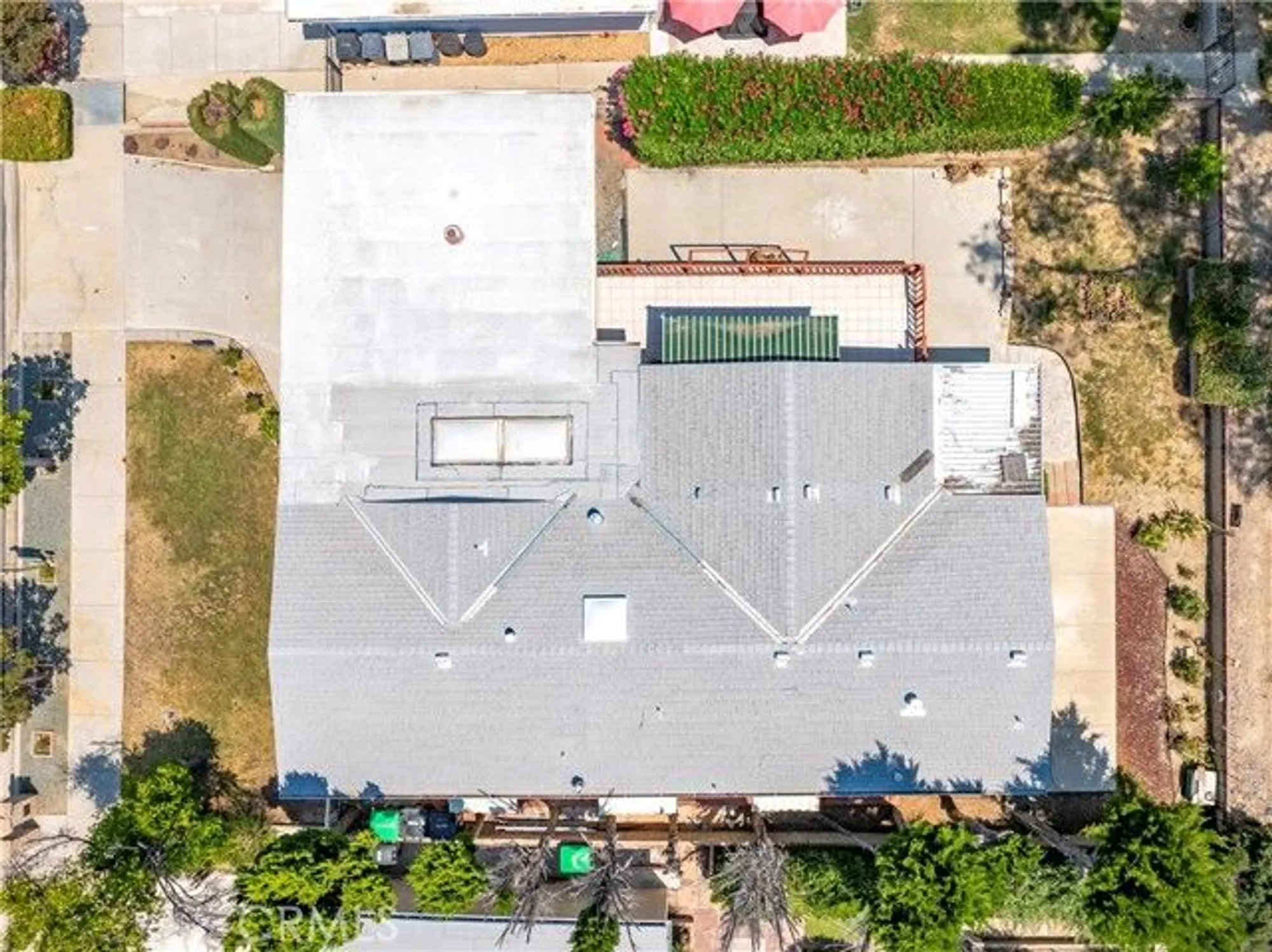 Property Slideshow image 48 of 54 | 1272 brentwood way, Hemet, CA, 92545