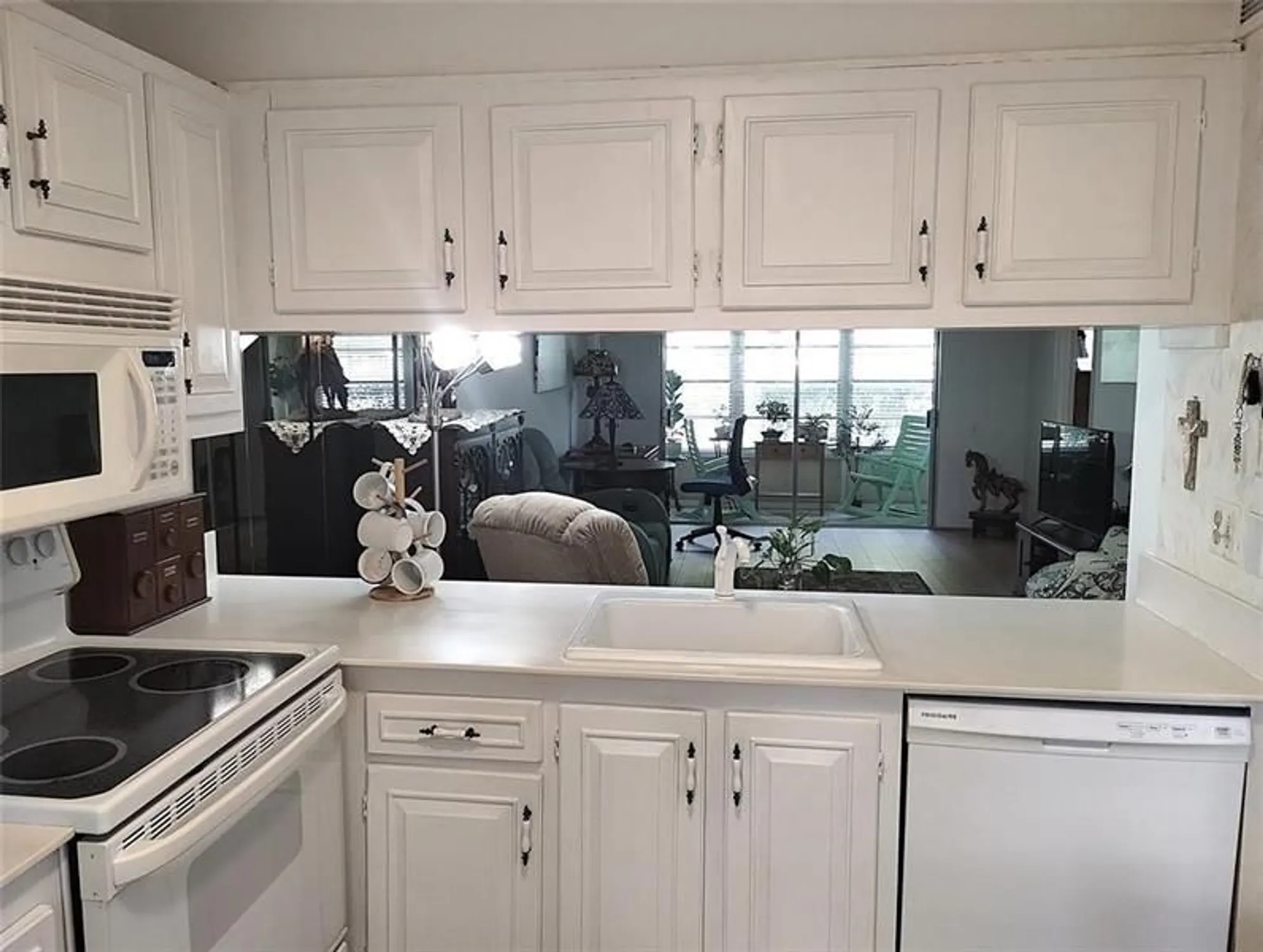 Property Slideshow image 12 of 56 | 2601 nassau bnd e1, Coconut Creek, FL, 33066