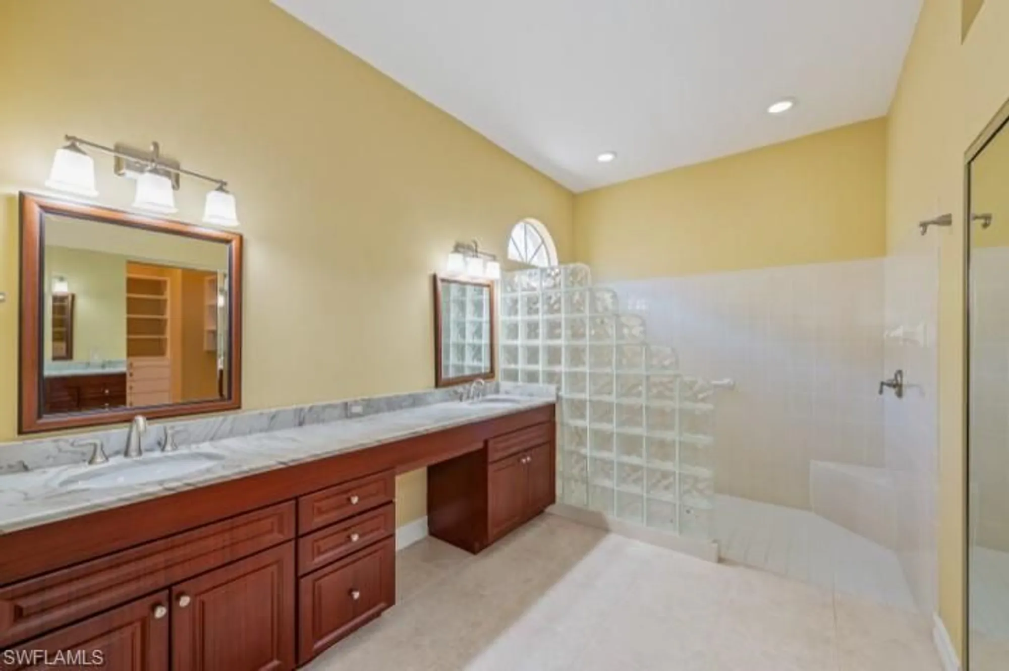 Property Slideshow image 13 of 32 | 27188 shell ridge cir, Bonita Springs, FL, 34134
