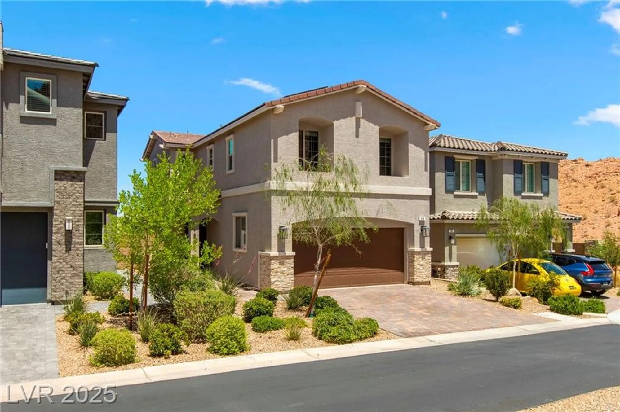 Property Slideshow image 2 of 42 | 44 moon hill dr, Henderson, NV, 89011