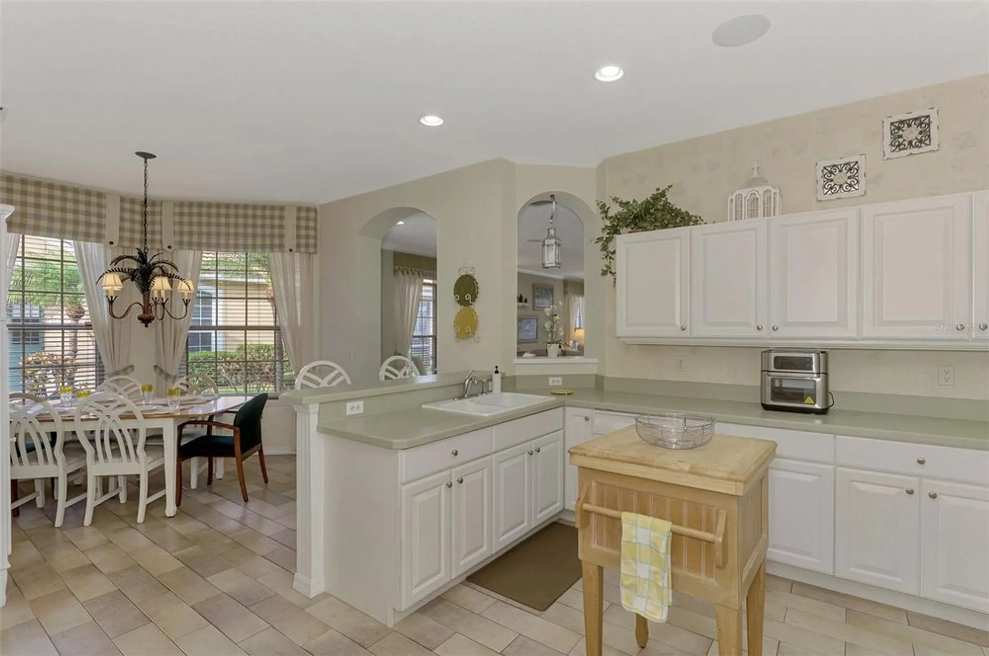 Property Slideshow image 23 of 51 | 4259 whispering oaks dr, North Port, FL, 34287