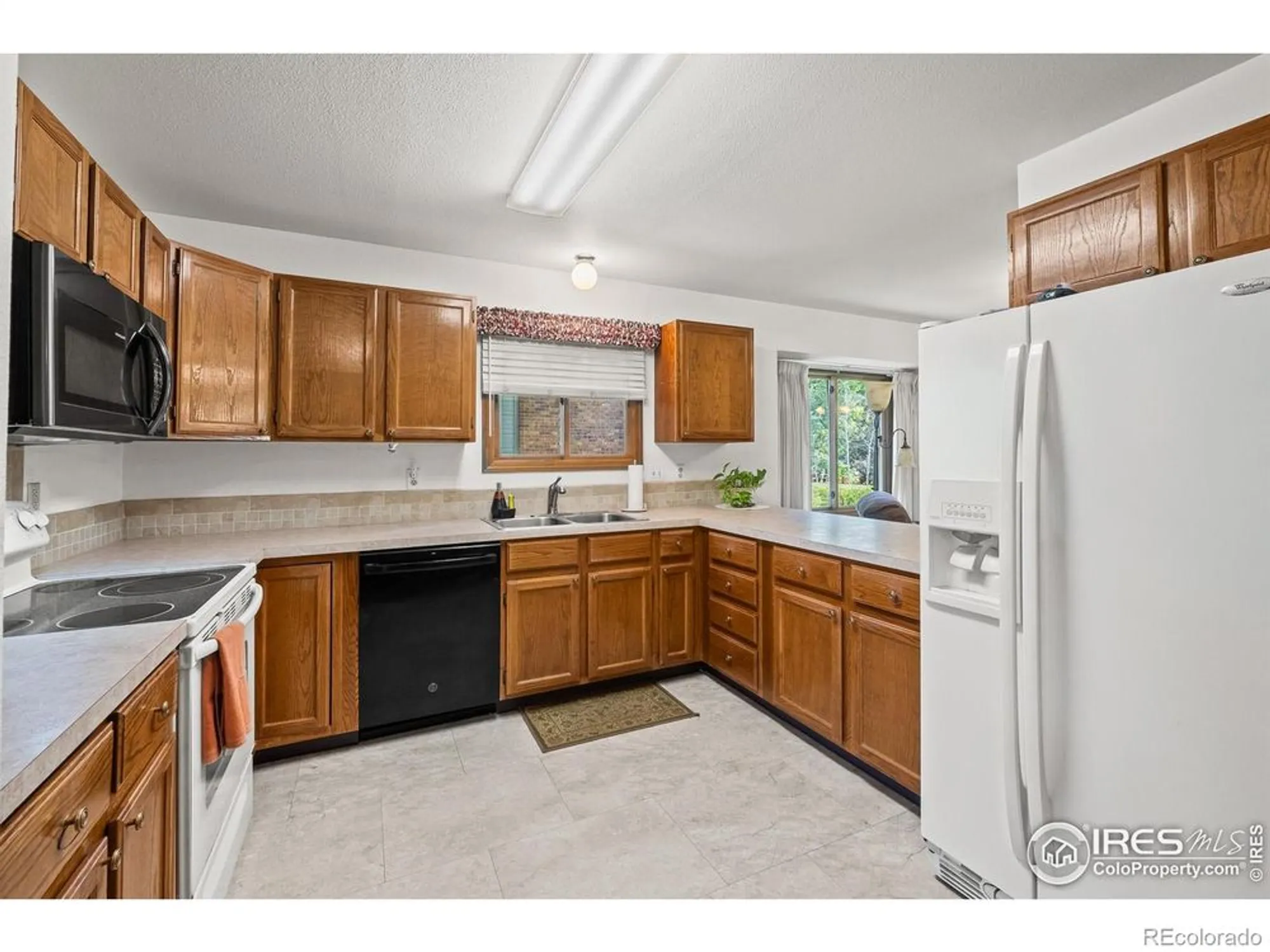 Property Slideshow image 10 of 31 | 1100 taft ave unit 46, Loveland, CO, 80537