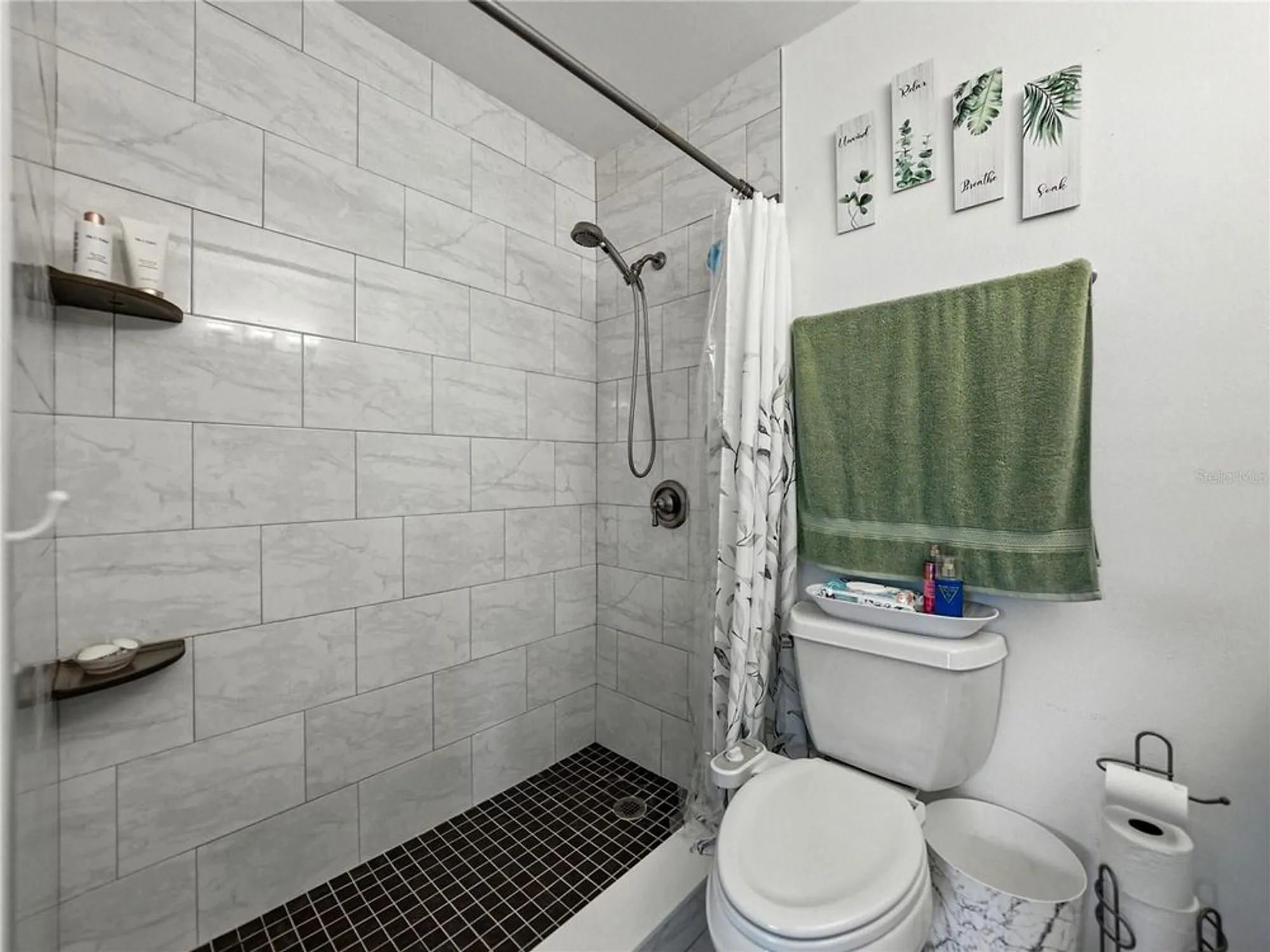 Property Slideshow image 27 of 42 | 322 gloucester blvd # 322, Sun City Center, FL, 33573