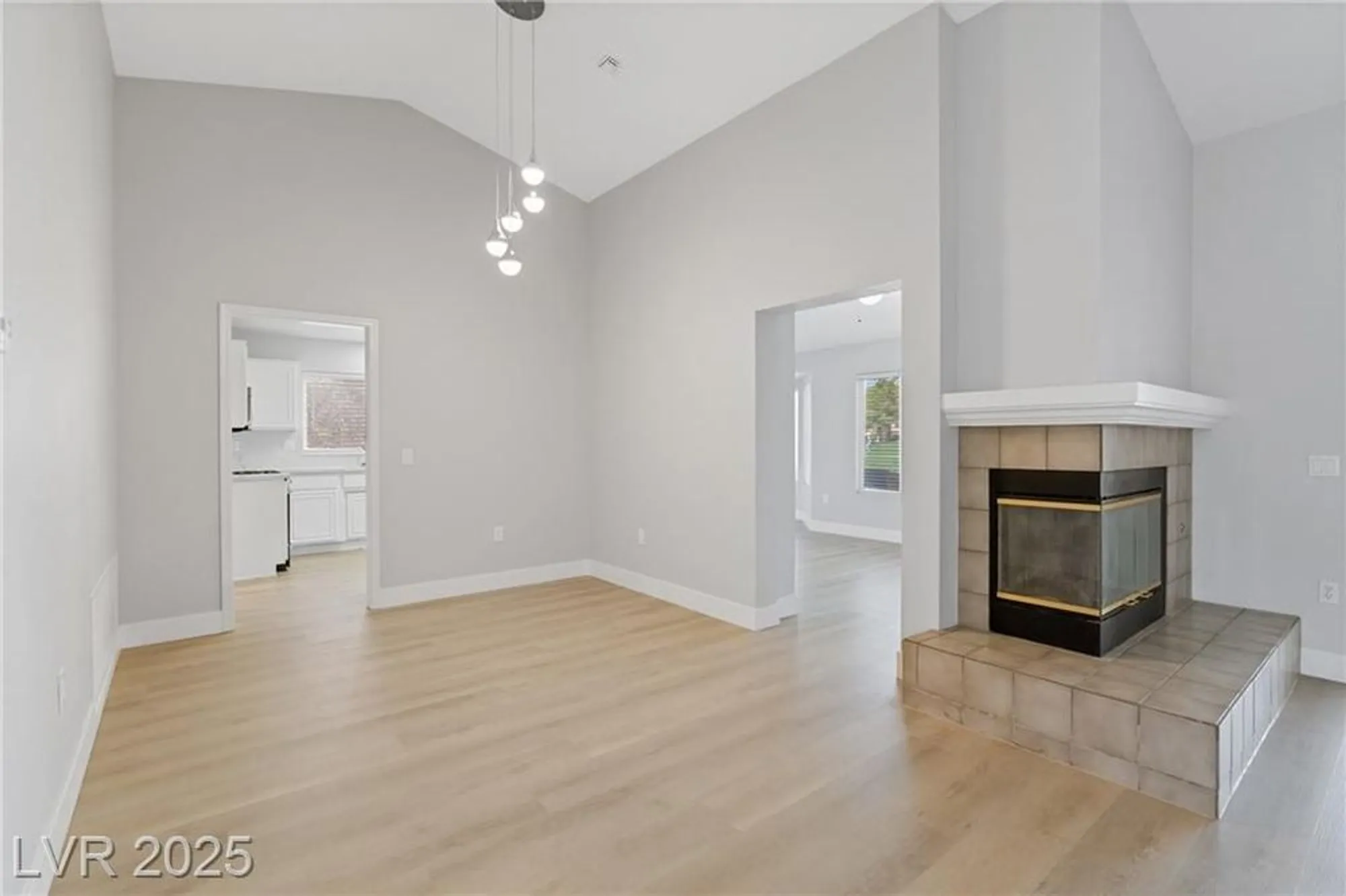 Property Slideshow image 8 of 32 | 9104 sundial dr, Las Vegas, NV, 89134