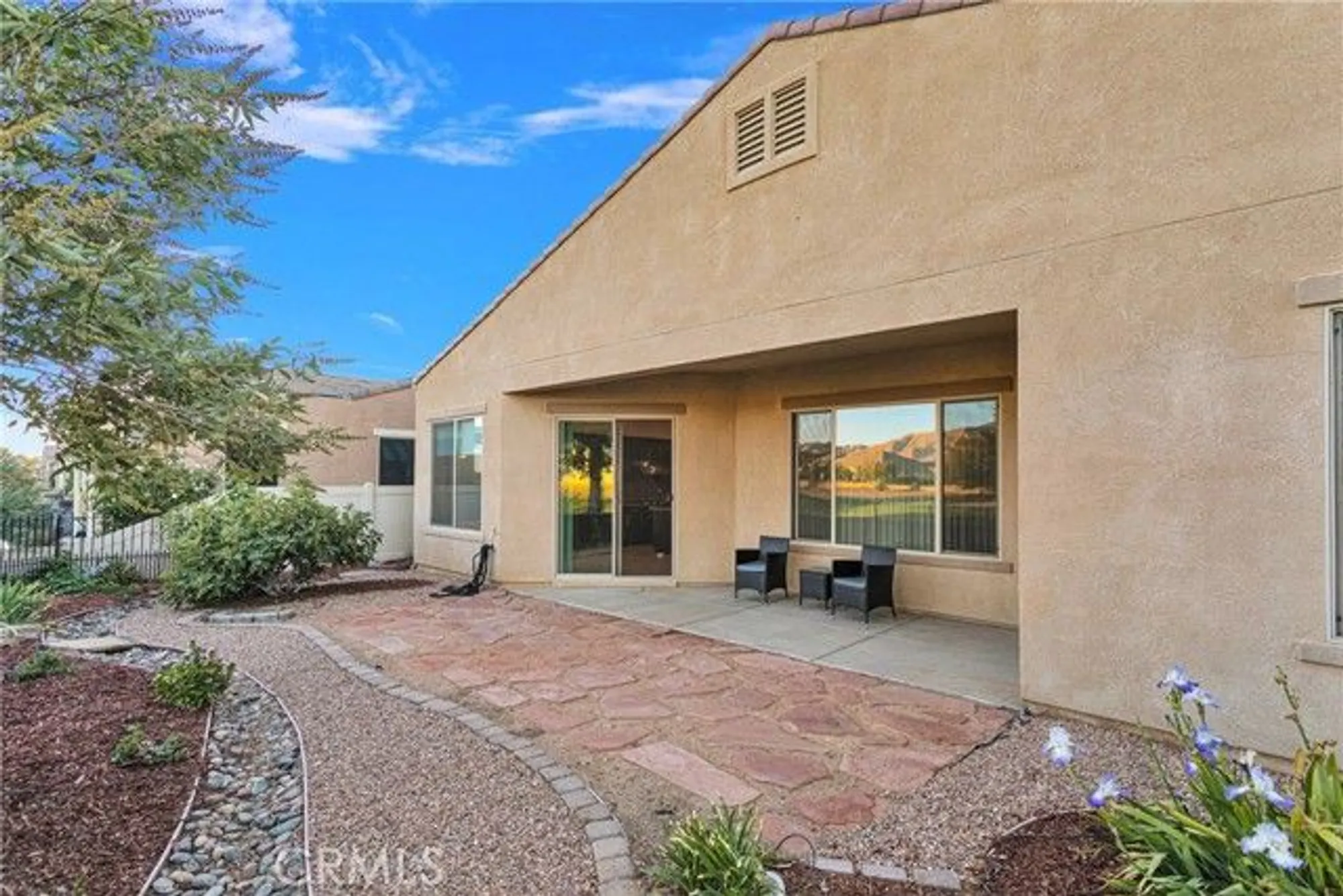 Property Slideshow image 39 of 49 | 19255 castana st, Apple Valley, CA, 92308