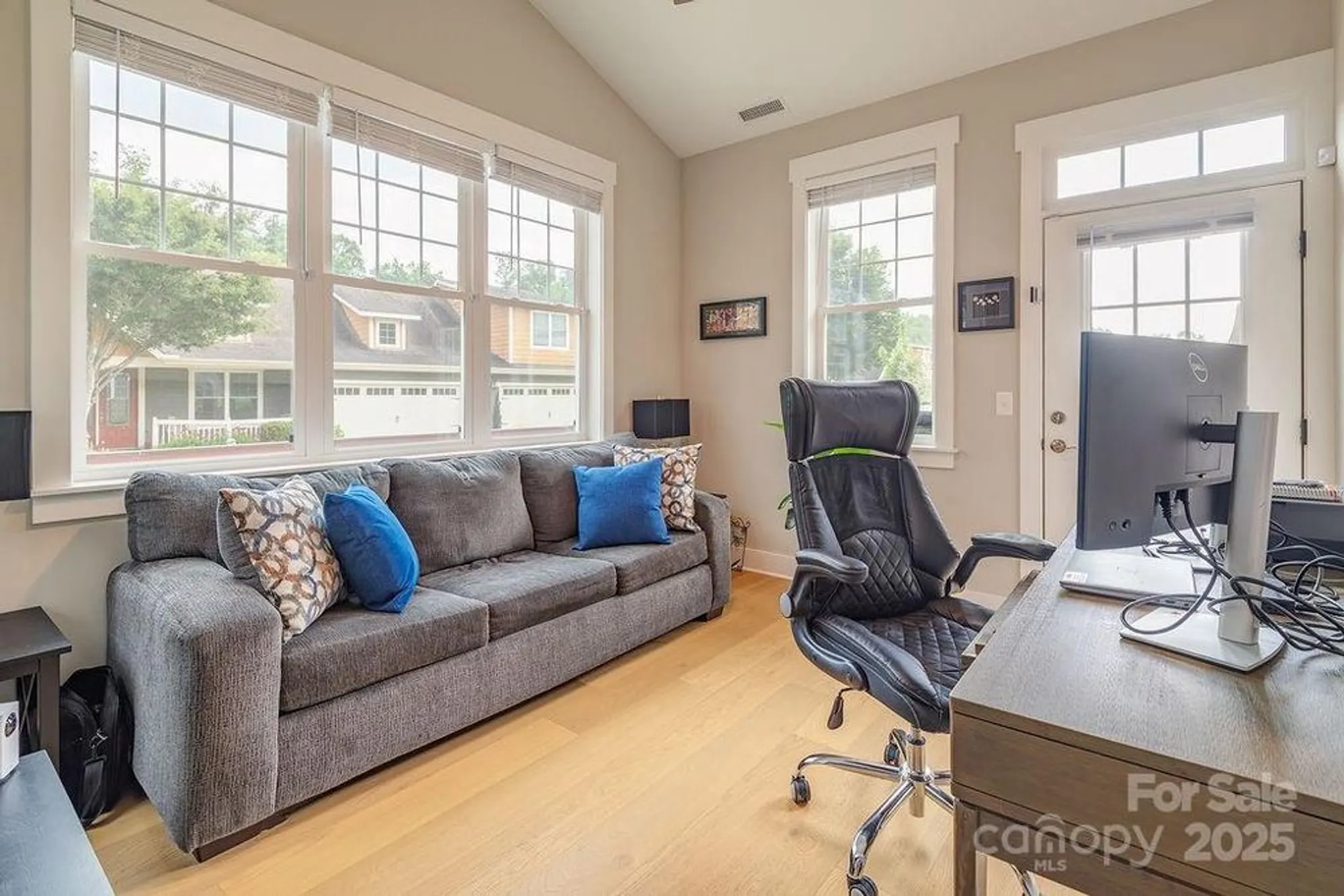 Property Slideshow image 22 of 34 | 64 creekside view dr, Asheville, NC, 28804