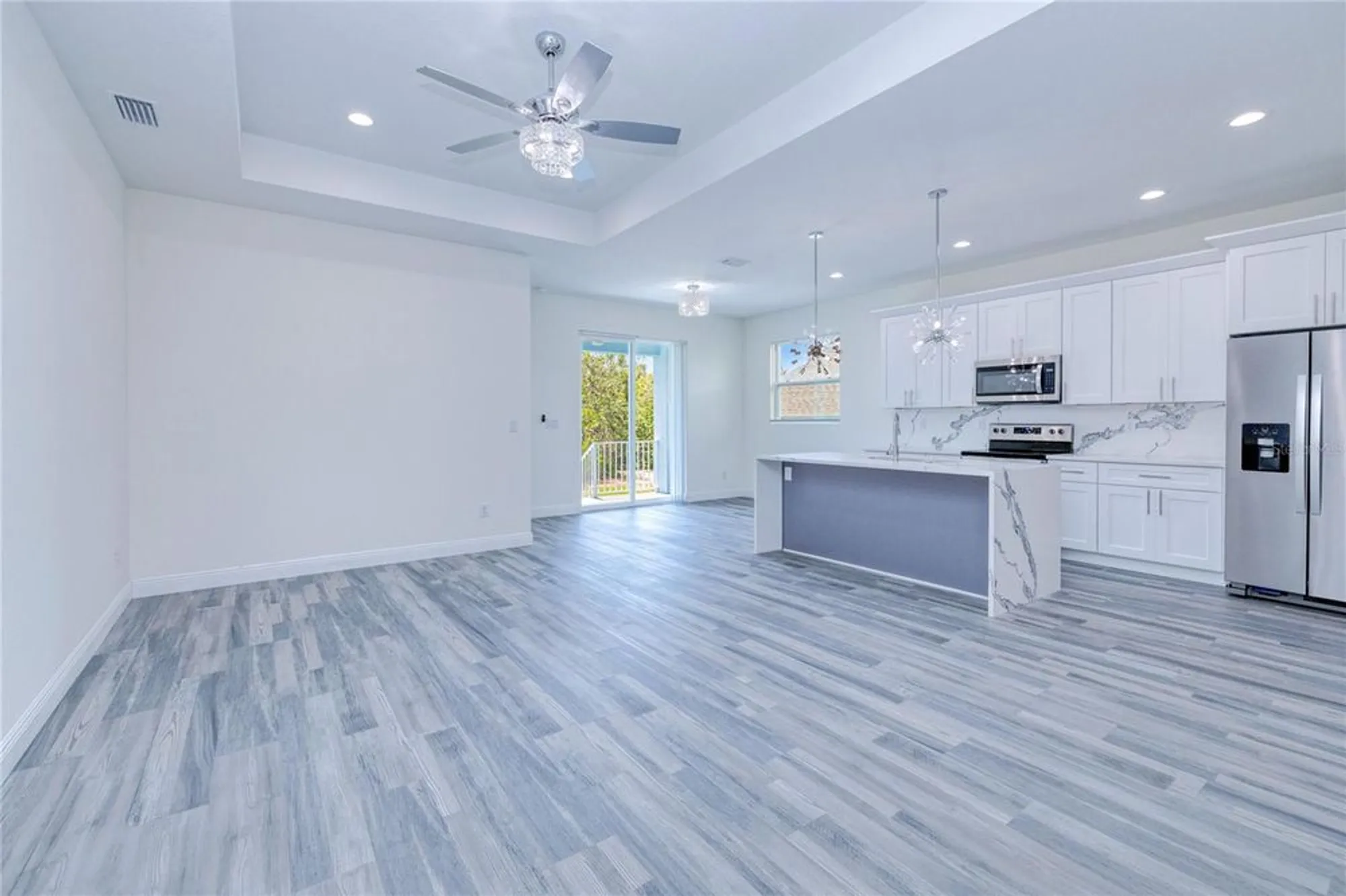 Property Slideshow image 13 of 48 | 4285 oak terrace cir, Port Charlotte, FL, 33953