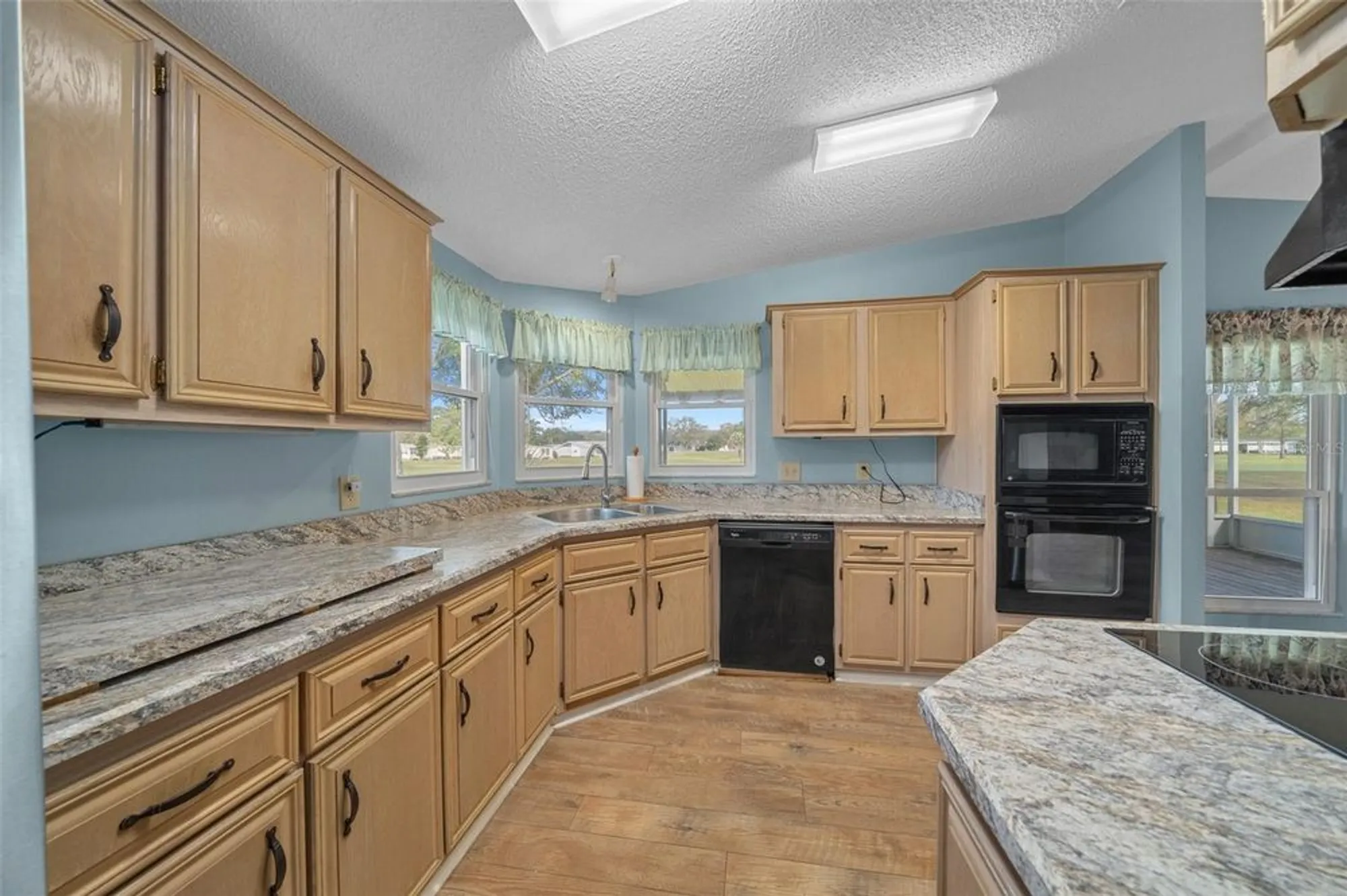 Property Slideshow image 37 of 51 | 1717 lilly ln, Lady Lake, FL, 32159