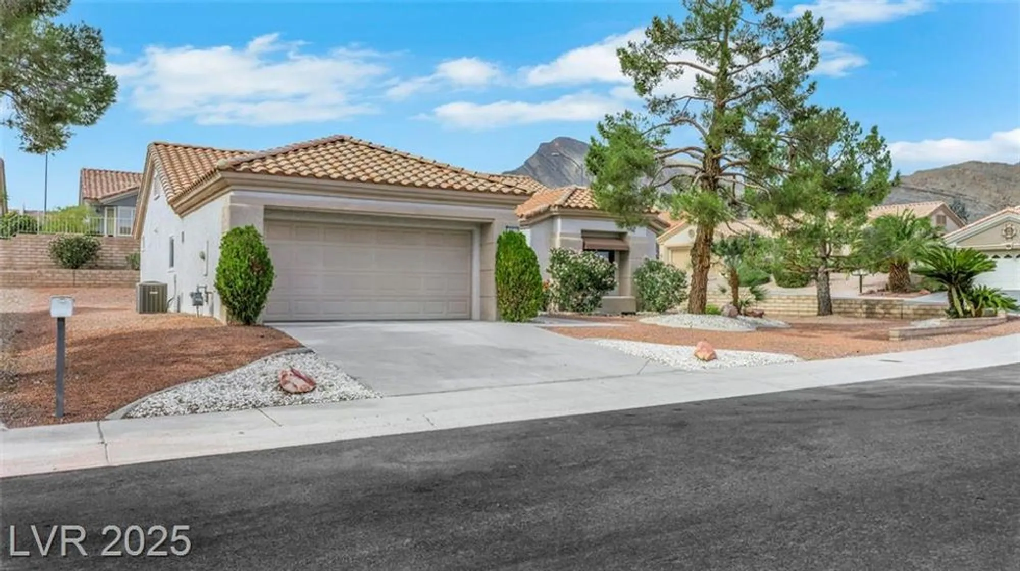 Property Slideshow image 40 of 51 | 3013 abercorn dr, Las Vegas, NV, 89134