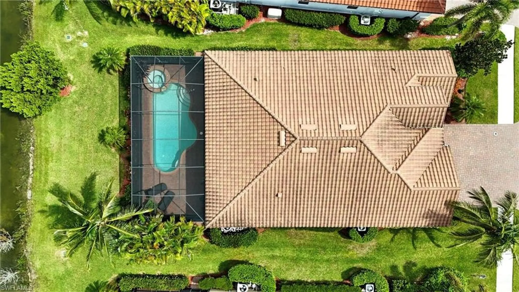 Property Slideshow image 33 of 48 | 28089 wicklow ct, Bonita Springs, FL, 34135