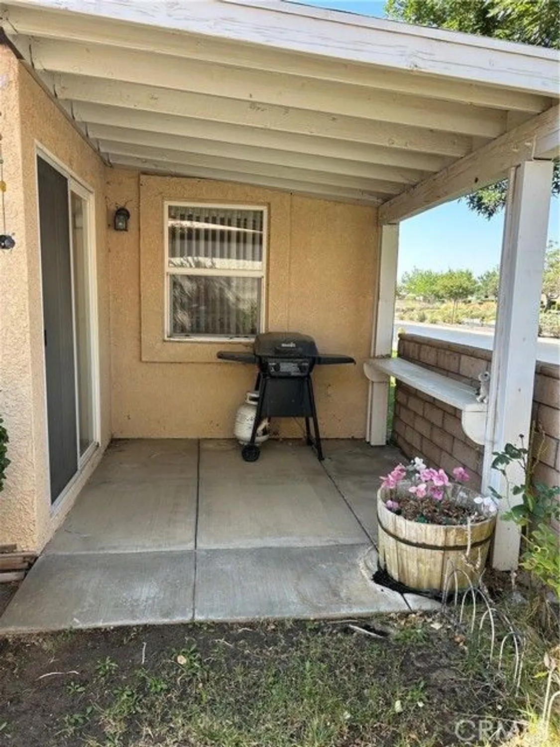 Property Slideshow image 21 of 24 | 11580 oak st, Apple Valley, CA, 92308