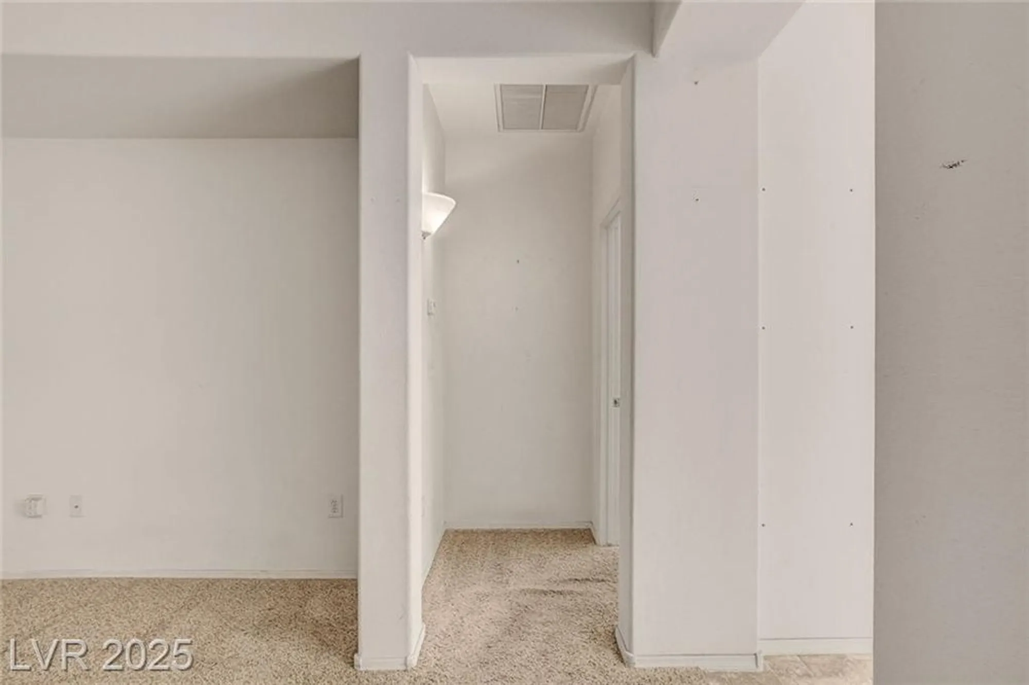 Property Slideshow image 18 of 45 | 2839 sapphire desert dr, Henderson, NV, 89052