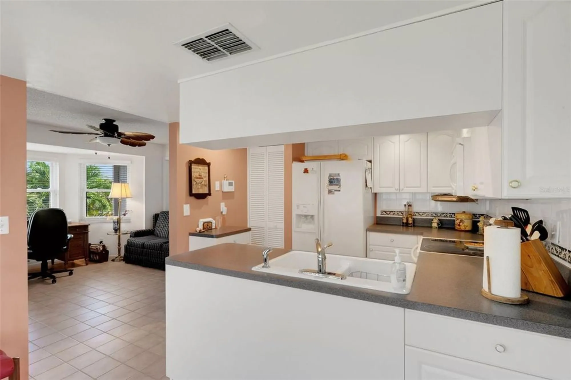 Property Slideshow image 17 of 79 | 3681 ridgemont ct, Palm Harbor, FL, 34684