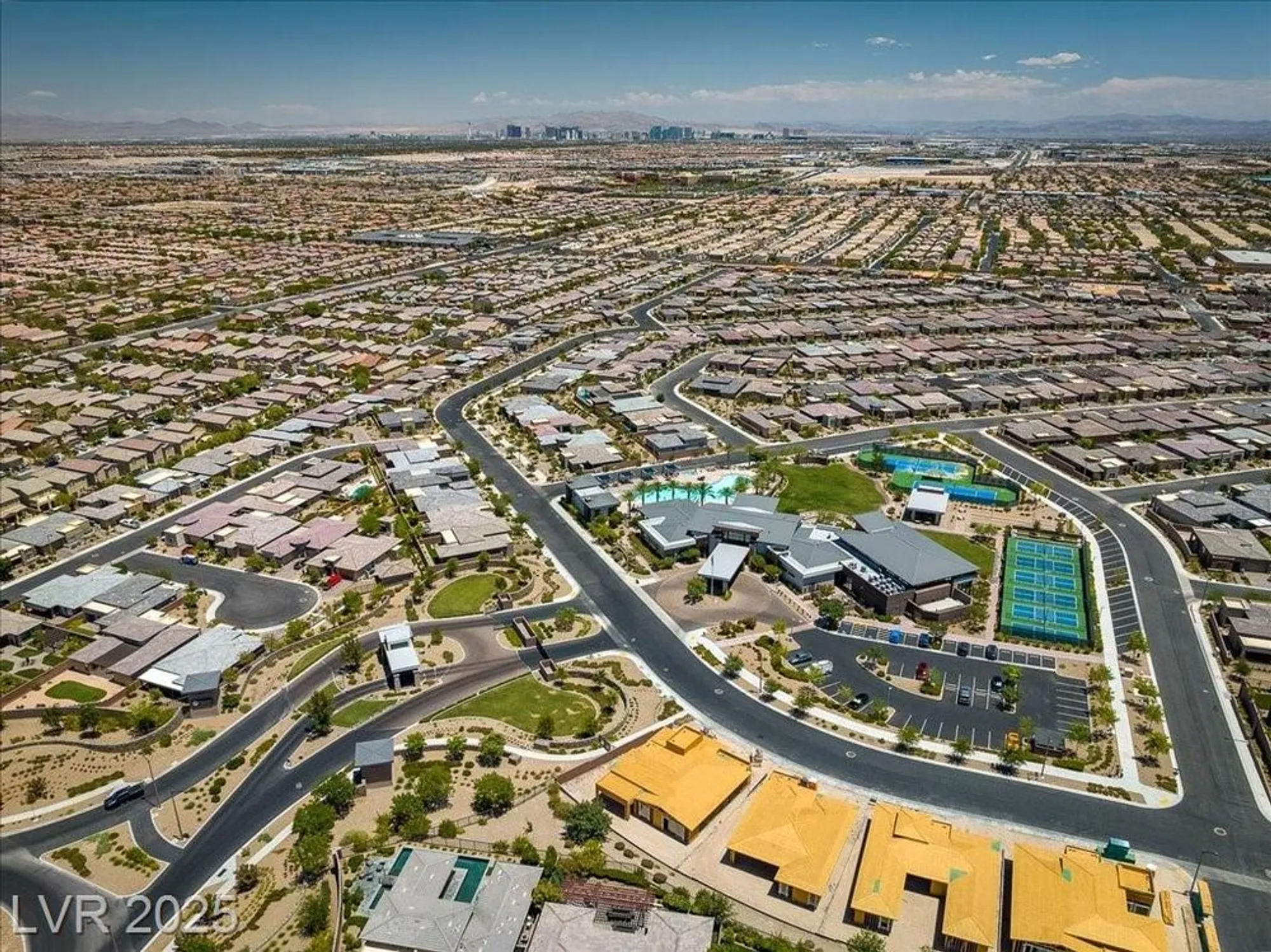 Property Slideshow image 71 of 77 | 6722 desert crimson st, Las Vegas, NV, 89148