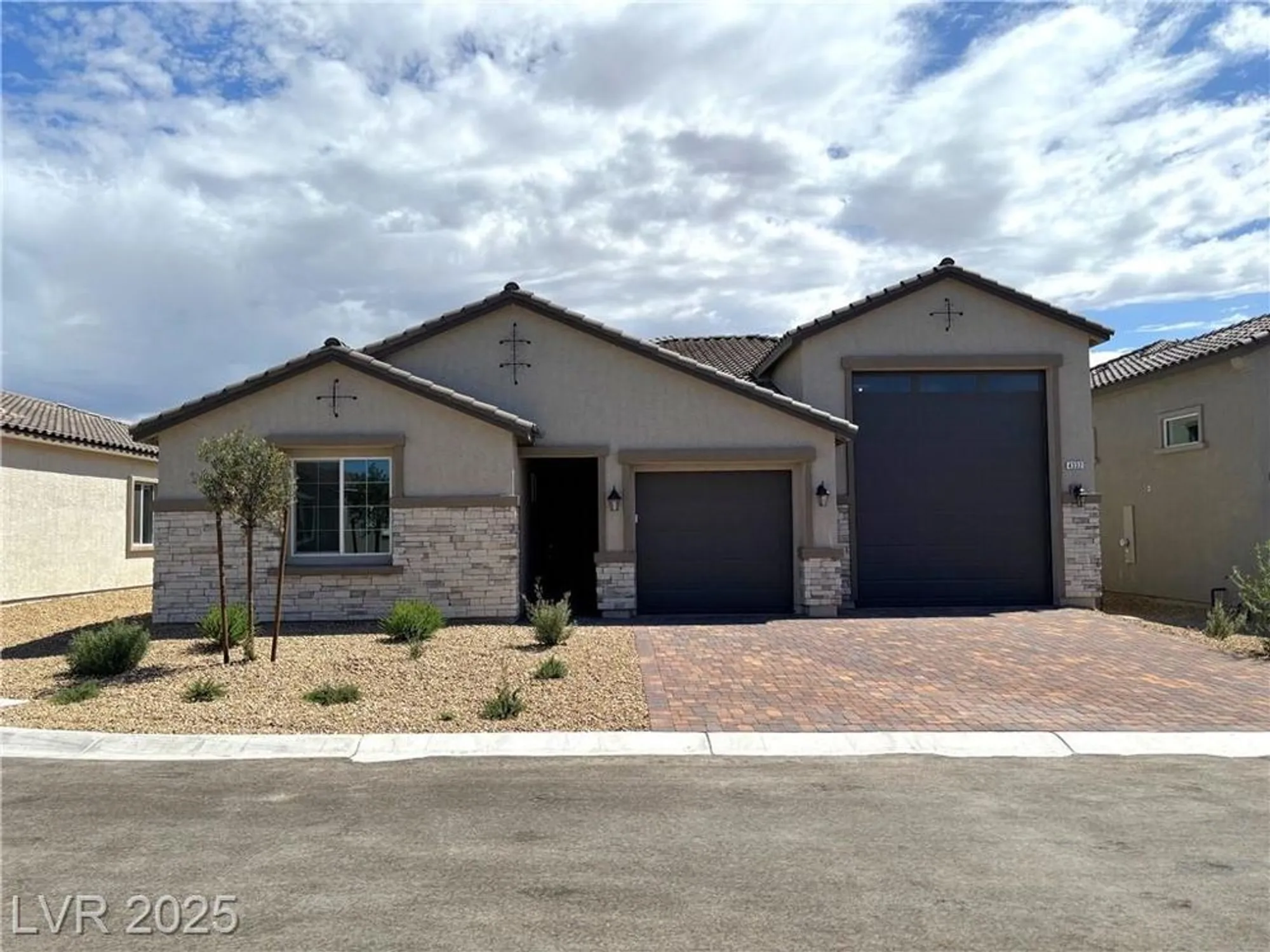 Property Slideshow image 2 of 26 | 4332 angel falls ct, Pahrump, NV, 89061
