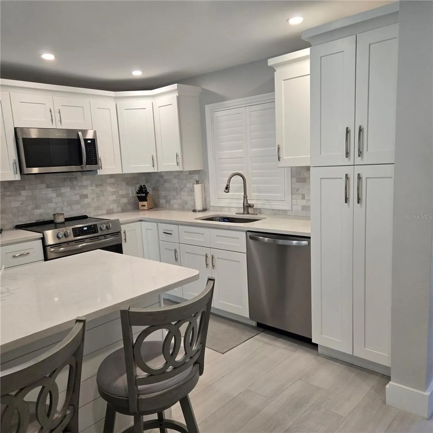 Property Slideshow image 8 of 60 | 1350 n portofino dr apt 108, Sarasota, FL, 34242