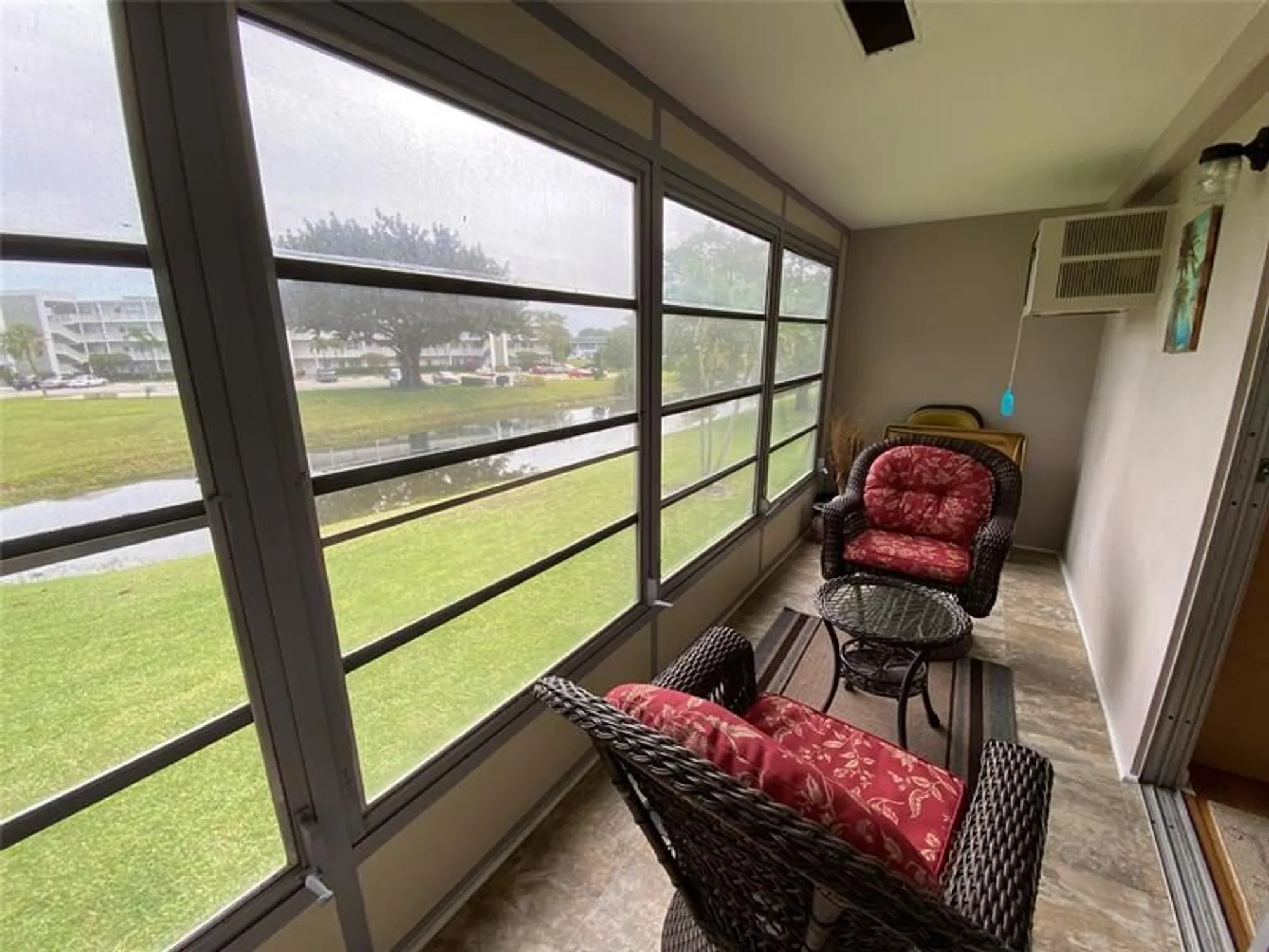 Property Slideshow image 20 of 50 | 278 newport r # 278, Deerfield Beach, FL, 33442