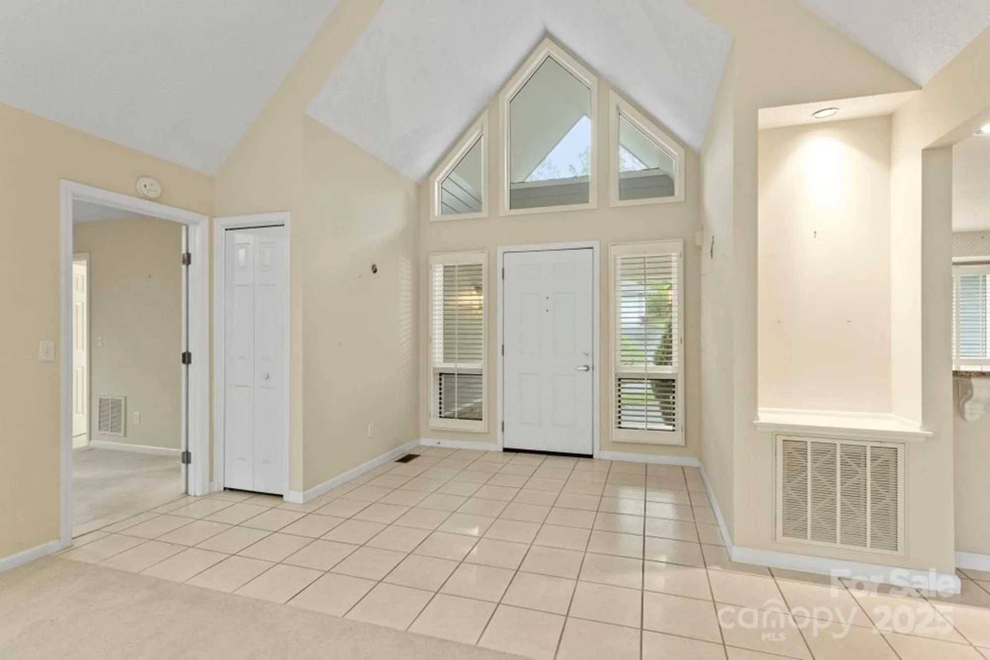 Property Slideshow image 4 of 33 | 111 broadmoor dr 19, Flat Rock, NC, 28731