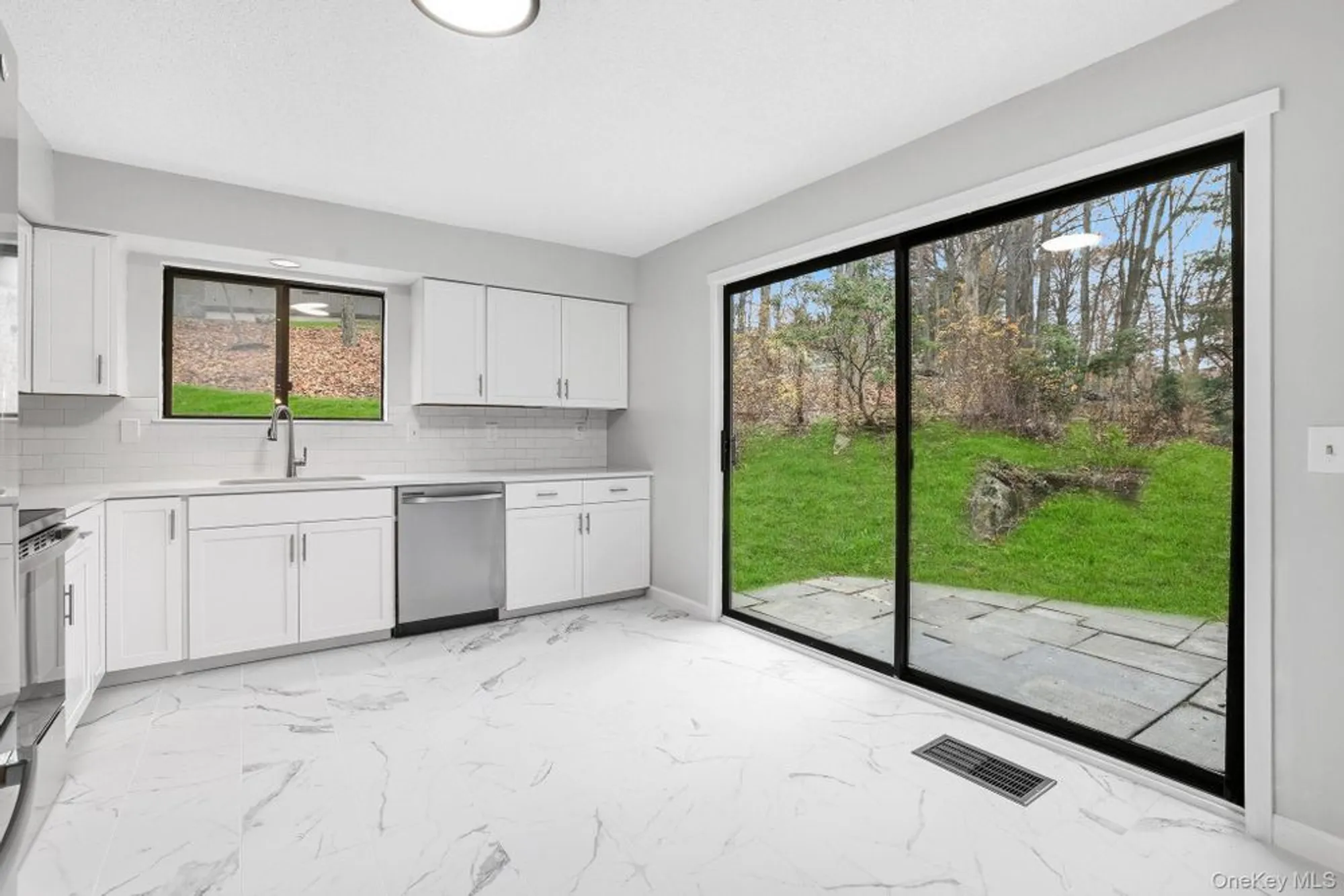 Property Slideshow image 9 of 42 | 390 heritage hls a, Somers, NY, 10589