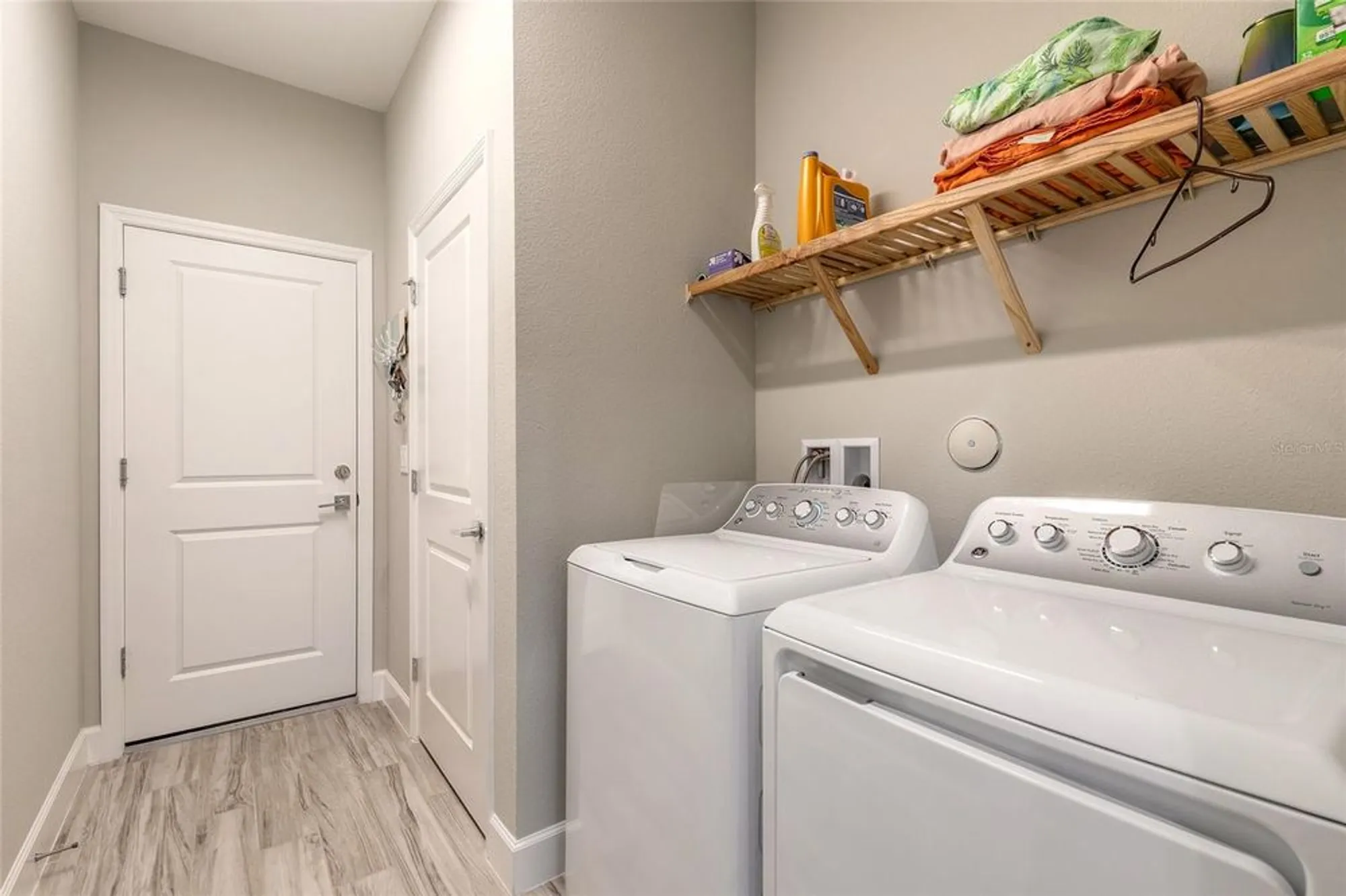 Property Slideshow image 25 of 59 | 333 pop top ln, Daytona Beach, FL, 32124