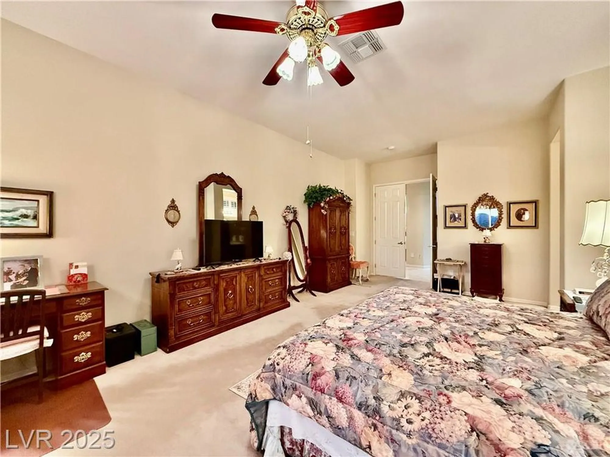 Property Slideshow image 31 of 51 | 2851 scotts valley dr, Henderson, NV, 89052