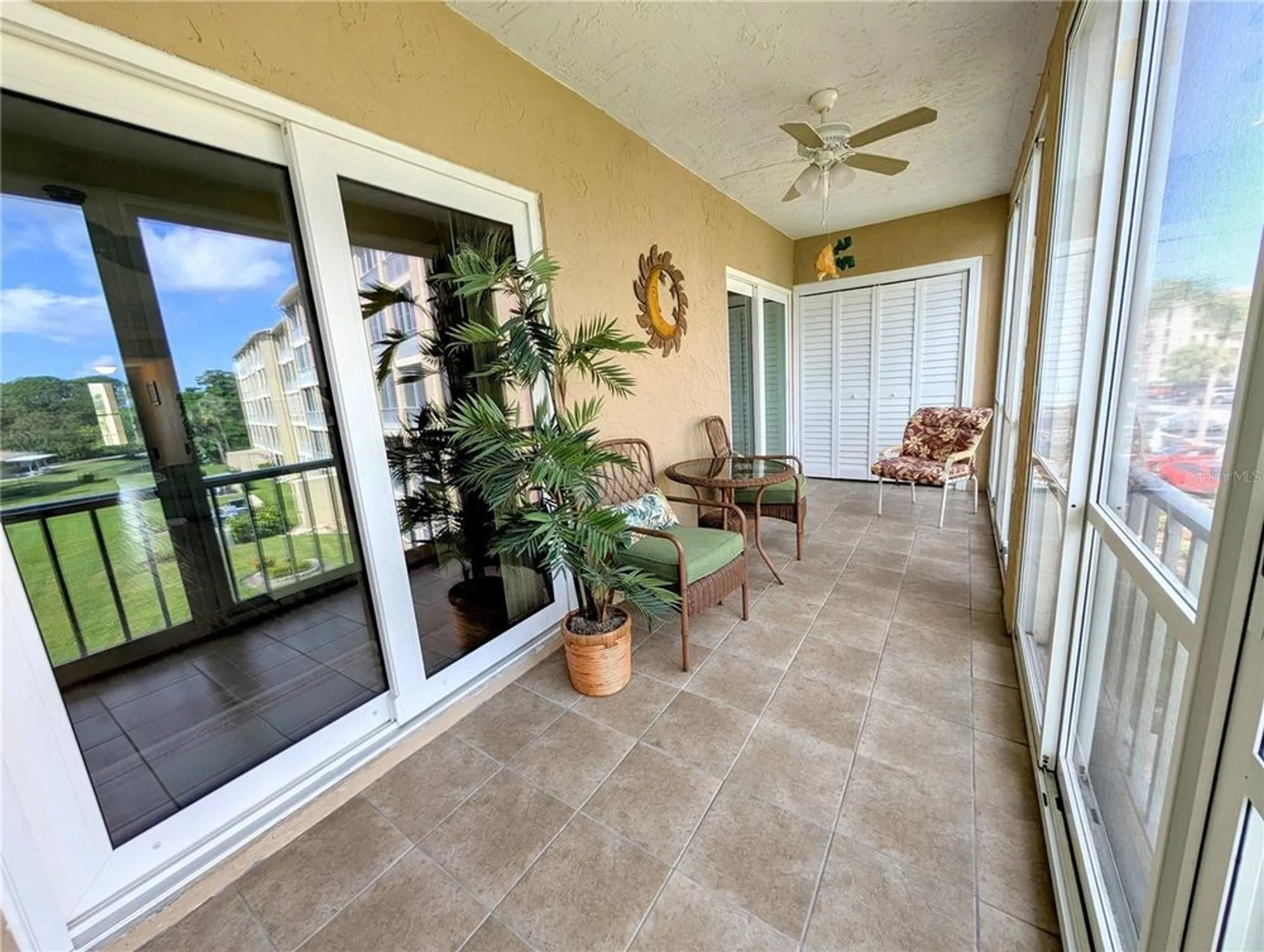 Property Slideshow image 27 of 36 | 3589 lake bayshore dr # j-303, Bradenton, FL, 34205