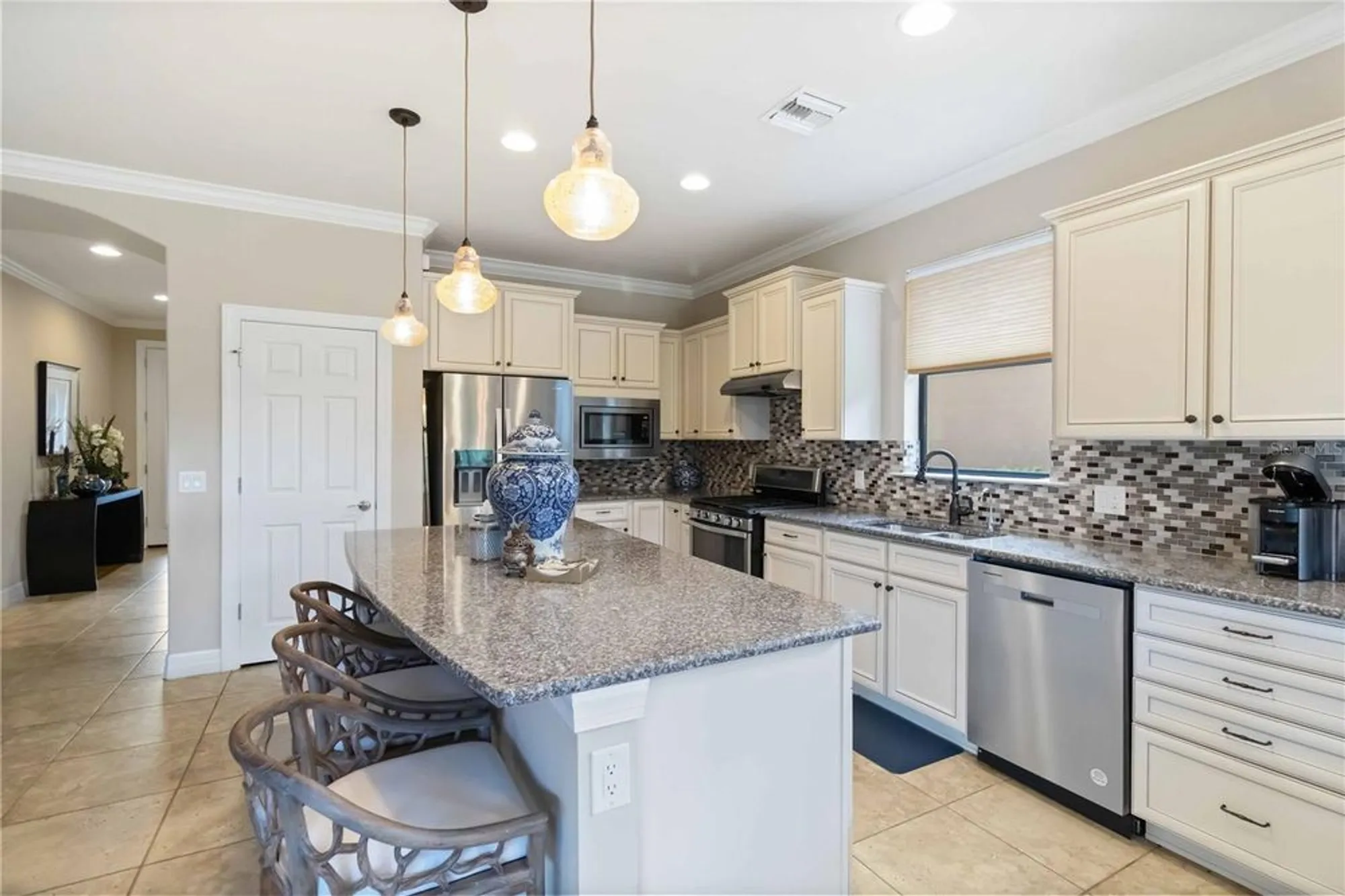 Property Slideshow image 6 of 31 | 5942 caspian tern dr, Sarasota, FL, 34238
